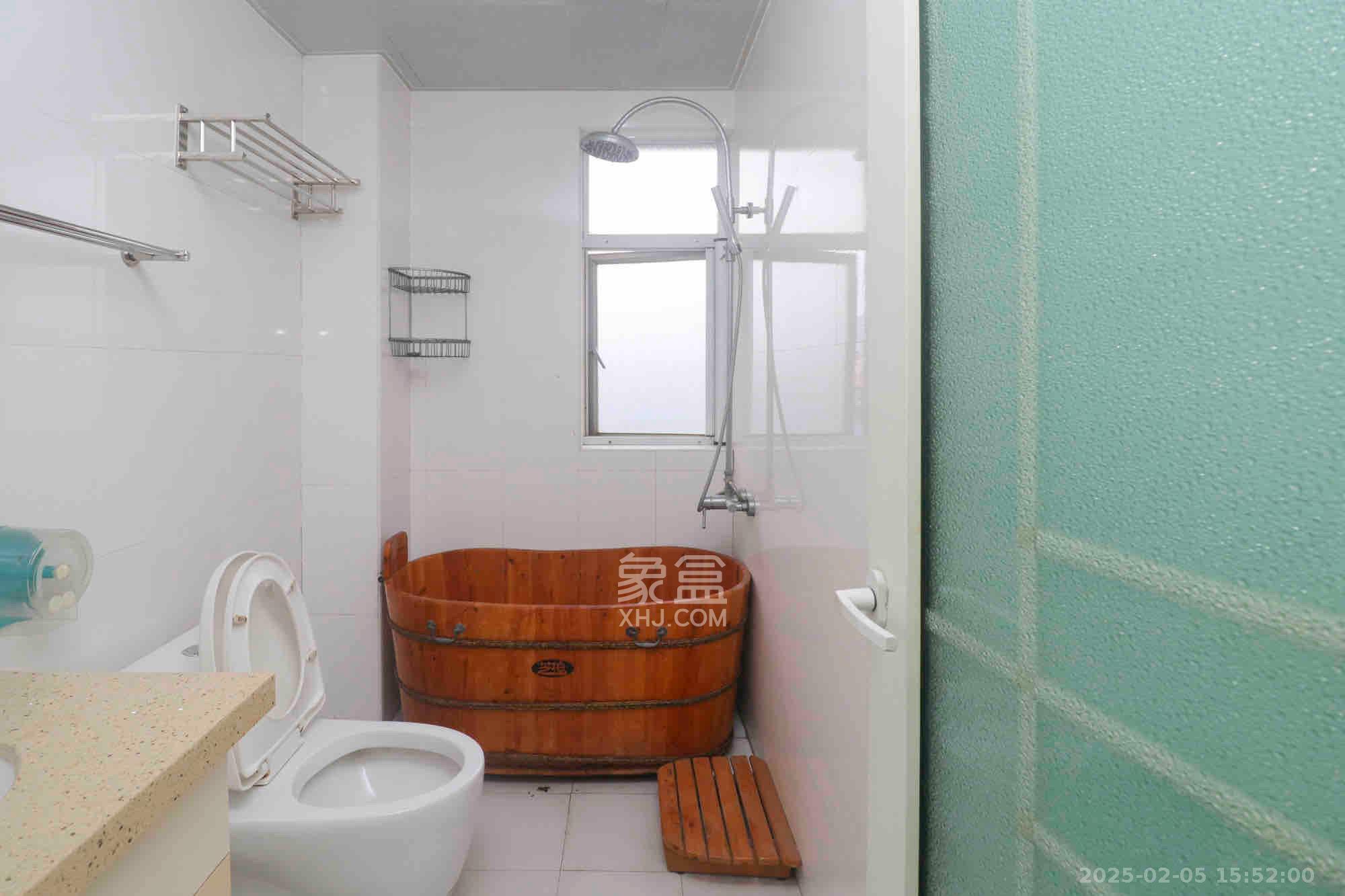 香海西岸  4室2厅2卫   3400.00元/月室内图