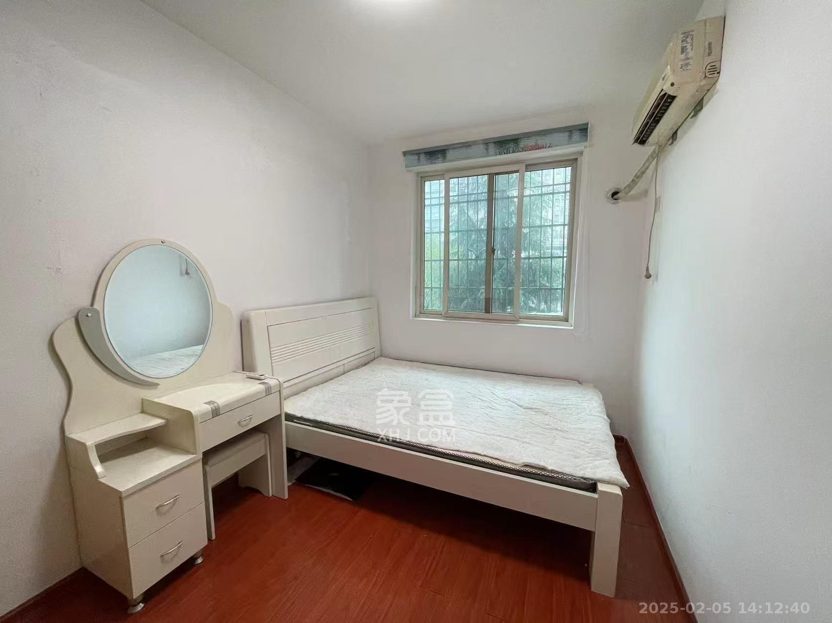 江南公寓  2室1厅1卫    1700.0元/月 江南公寓  2室1厅1卫    1700.0元/月室内图