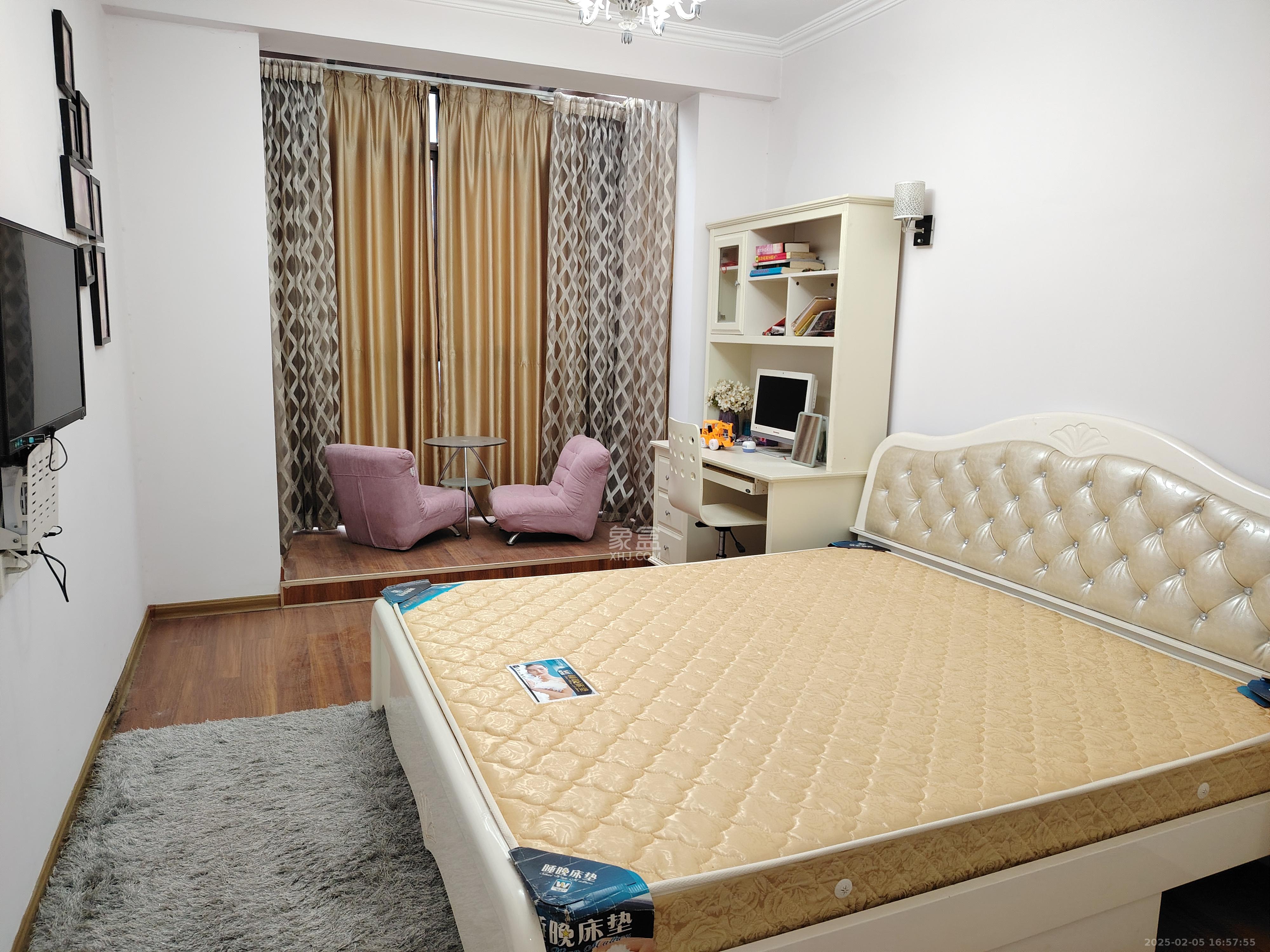 幸福考拉 1室2厅1卫 2400.0元/月 幸福考拉 1室2厅1卫 2400.0元/月室内图