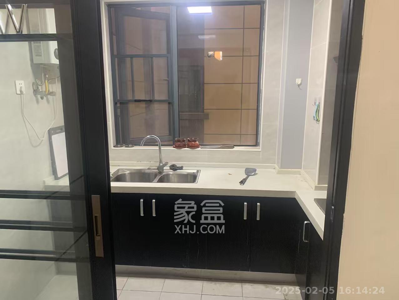荣盛花语书苑  3室2厅2卫   3500.00元/月室内图