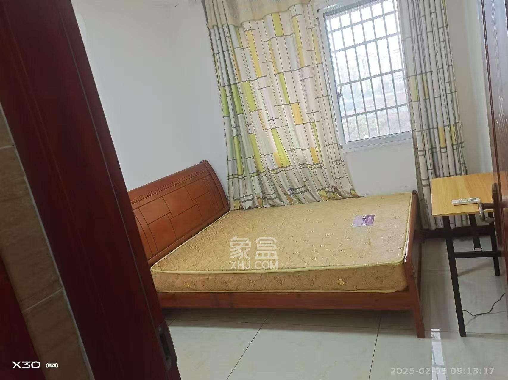 桥头家苑一期  3室2厅1卫    1600.0元/月 桥头家苑一期  3室2厅1卫    1600.0元/月室内图