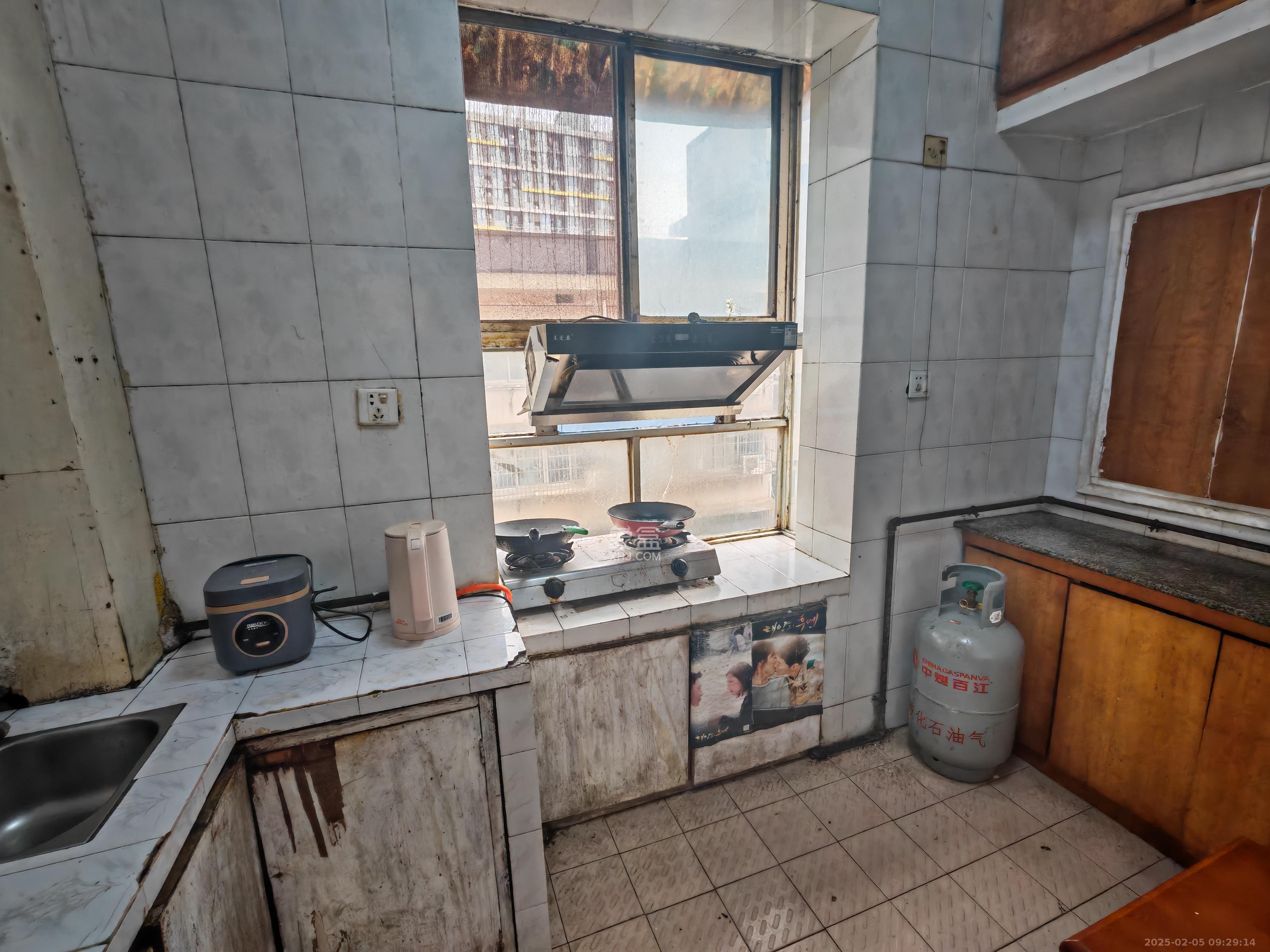 通程物流宿舍 1室1厅1卫 1300.0元/月 通程物流宿舍 1室1厅1卫 1300.0元/月室内图