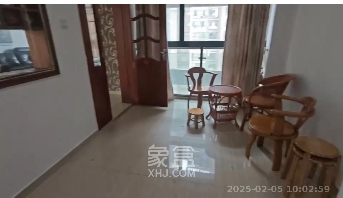 湘江世纪城临江苑 4室2厅2卫 3800.0元/月 湘江世纪城临江苑 4室2厅2卫 3800.0元/月室内图