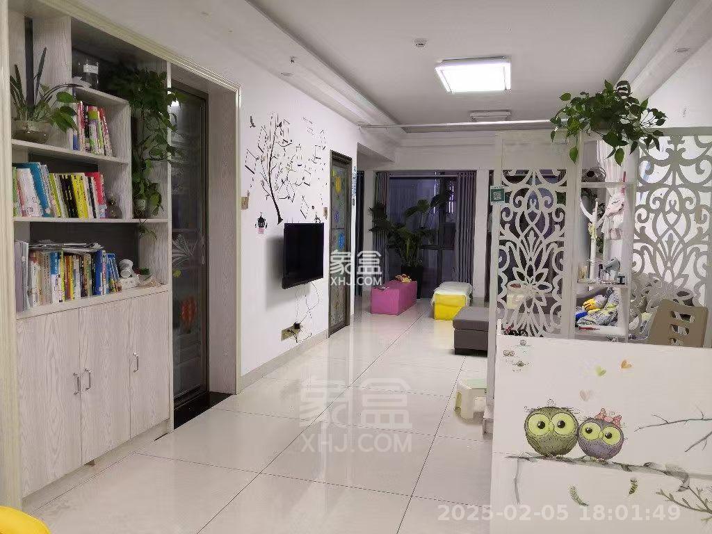 庐山春天 1室2厅1卫 1700.0元/月 庐山春天 1室2厅1卫 1700.0元/月室内图