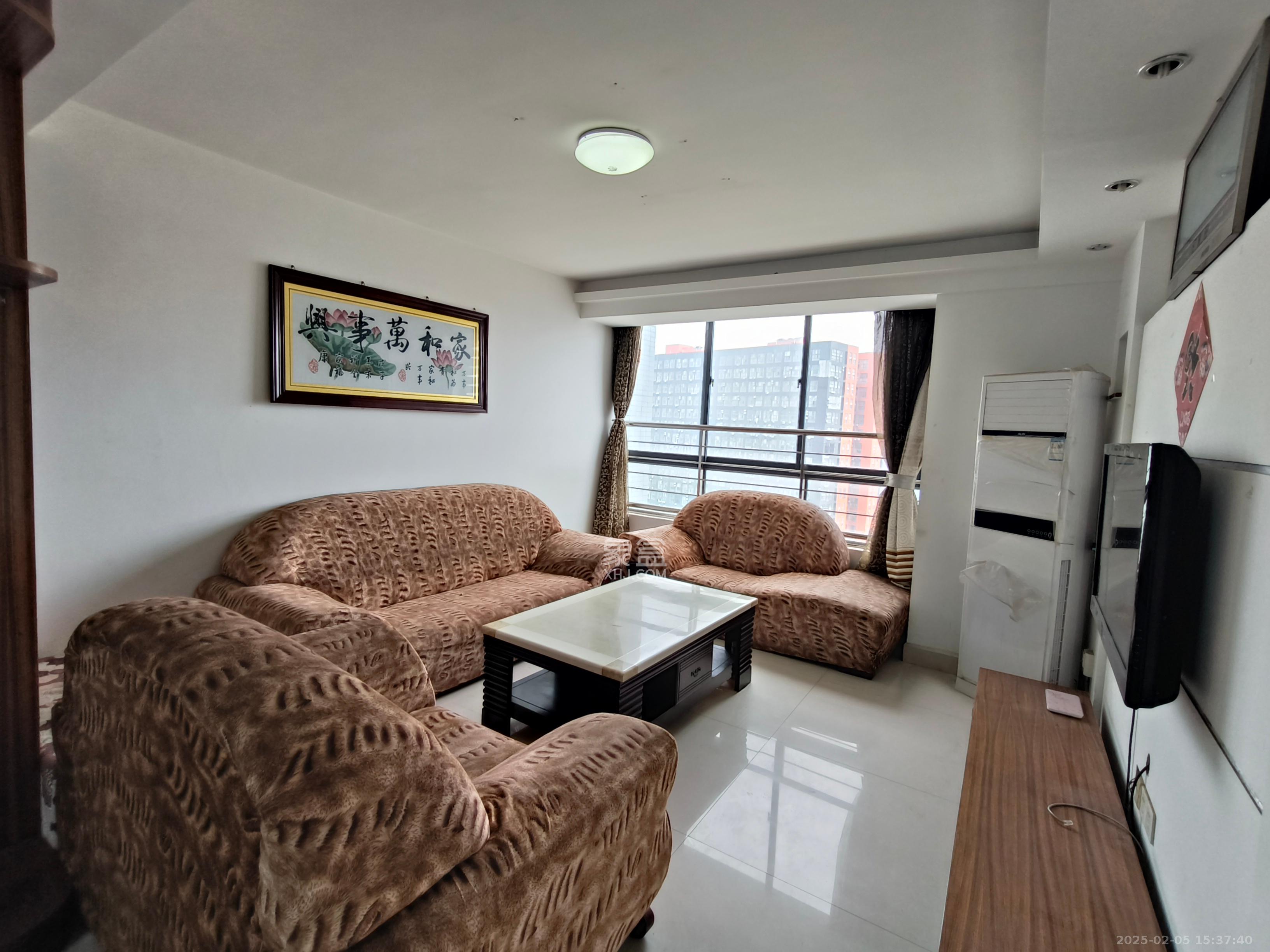 融橙上品  3室2厅1卫   1800.00元/月室内图