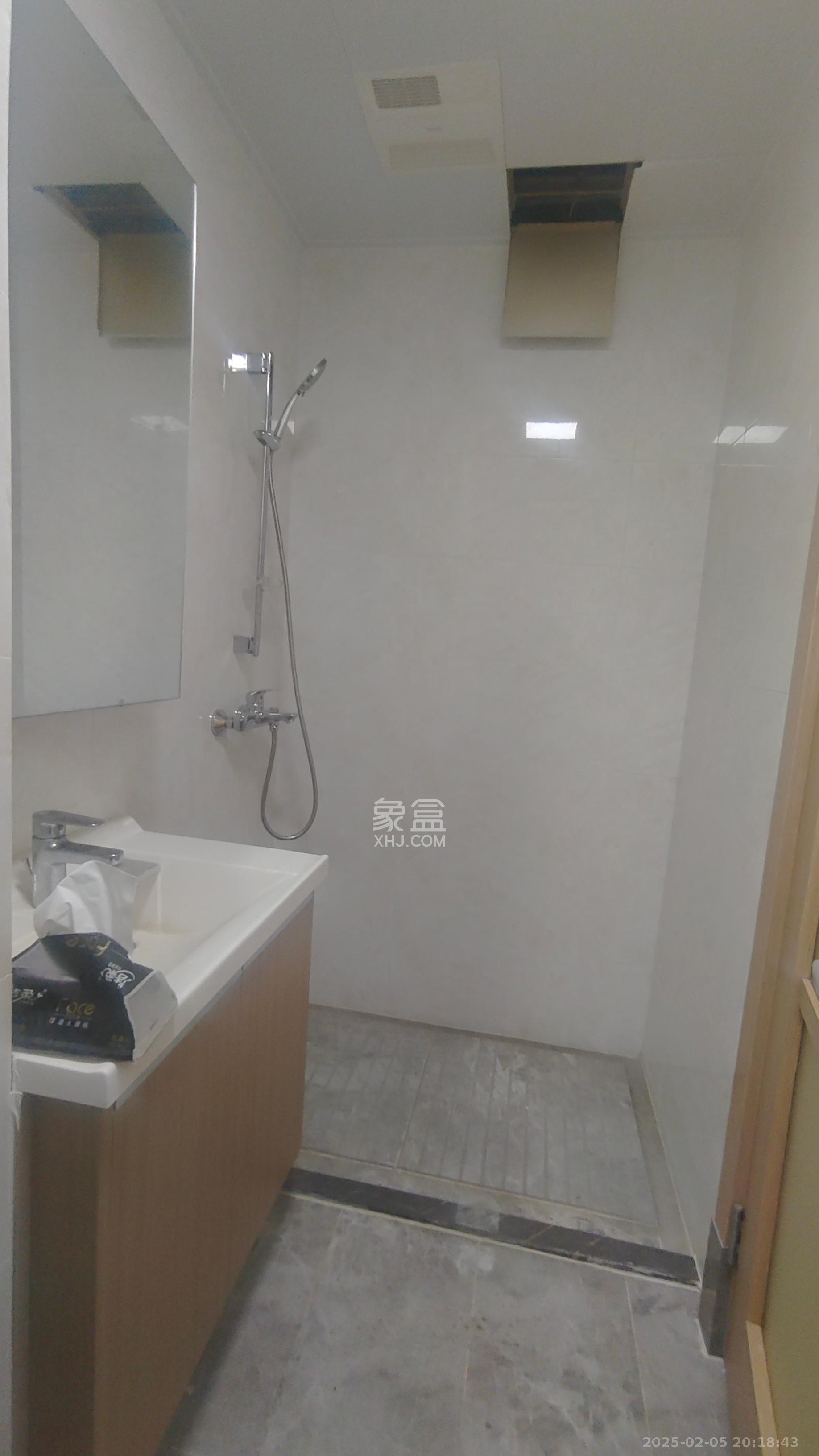 卓越浅水湾  1室1厅1卫   1600.00元/月室内图