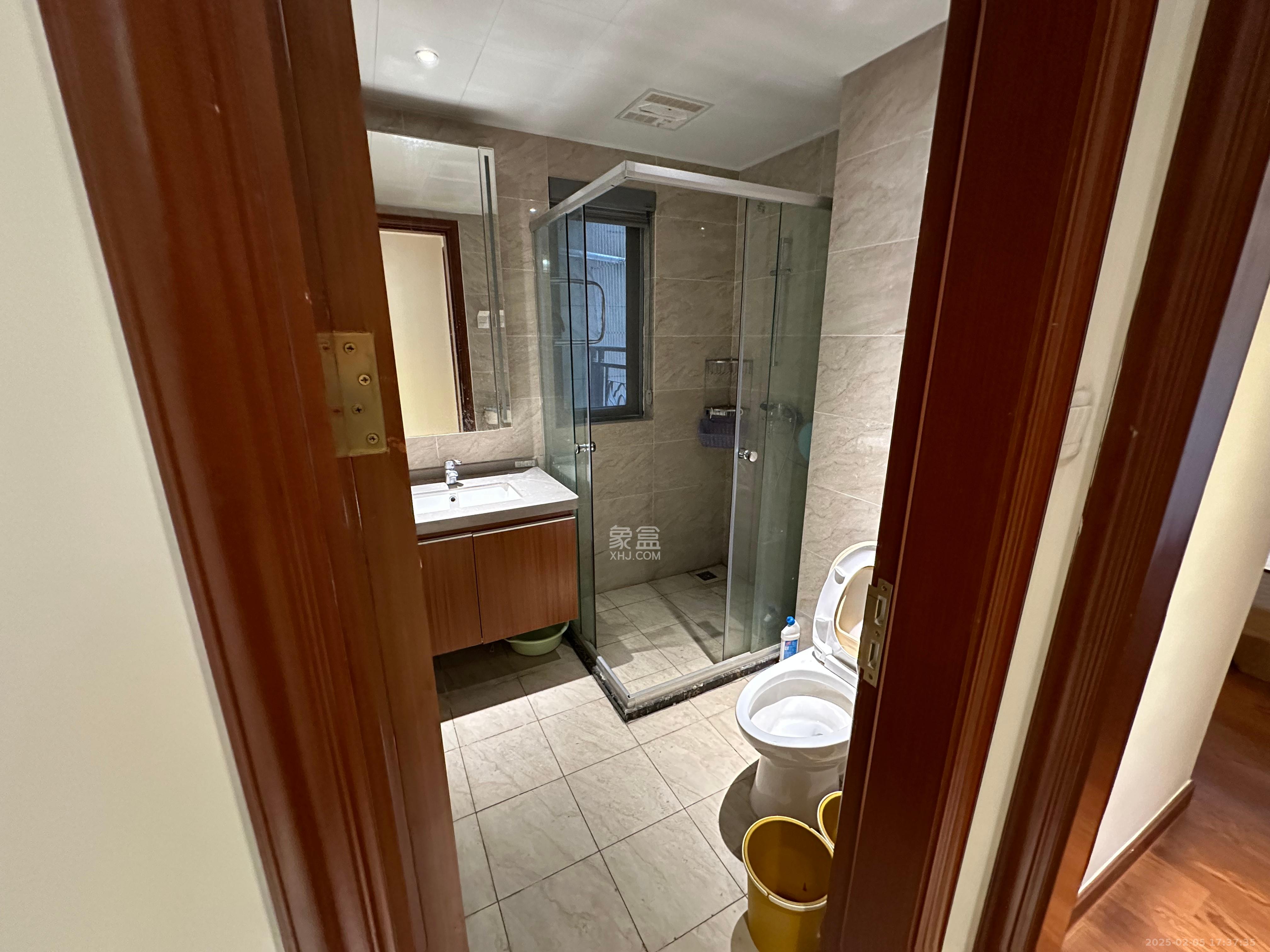 恒大国际广场  3室2厅1卫    2800.0元/月 恒大国际广场  3室2厅1卫    2800.0元/月室内图