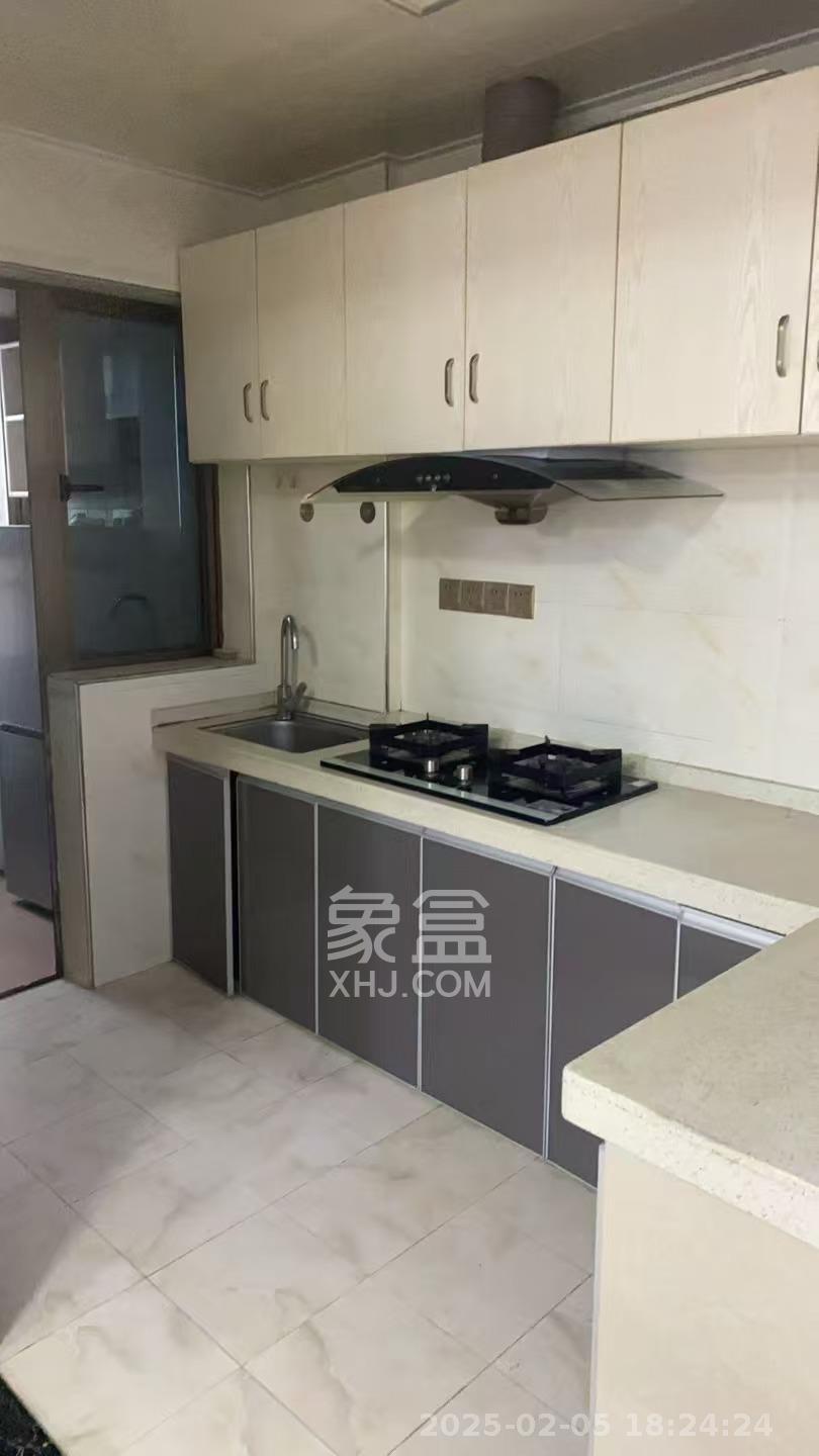 江山帝景哈佛  3室1厅1卫    2200.0元/月 江山帝景哈佛  3室1厅1卫    2200.0元/月室内图