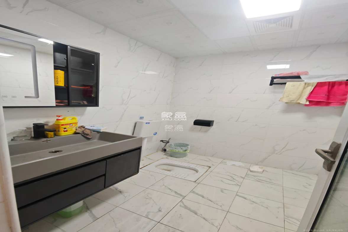 珠江郦城璞墅  6室2厅2卫    7500.0元/月 珠江郦城璞墅  6室2厅2卫    7500.0元/月室内图