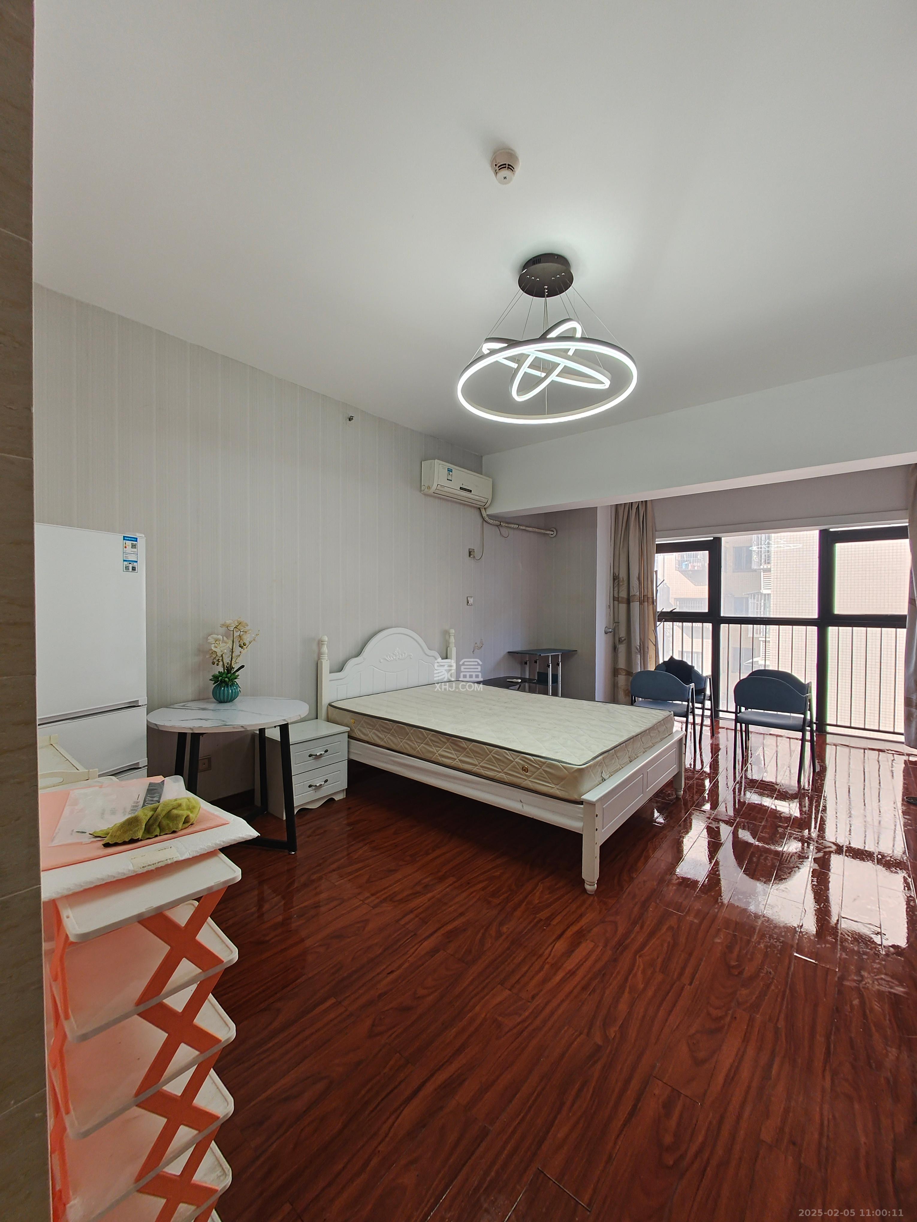 恒大金都(华瑞金都)  1室1厅1卫    1400.0元/月 恒大金都(华瑞金都)  1室1厅1卫    1400.0元/月室内图