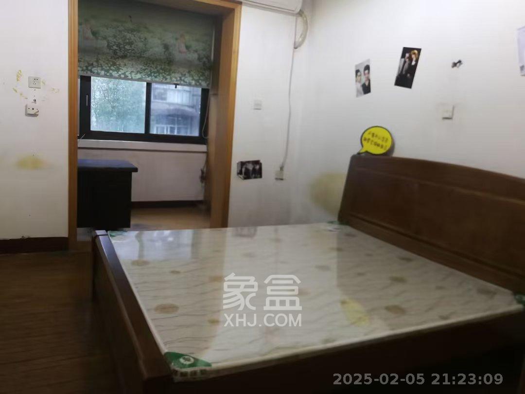 荷花园环卫局单位宿舍  2室1厅1卫   1700.00元/月室内图