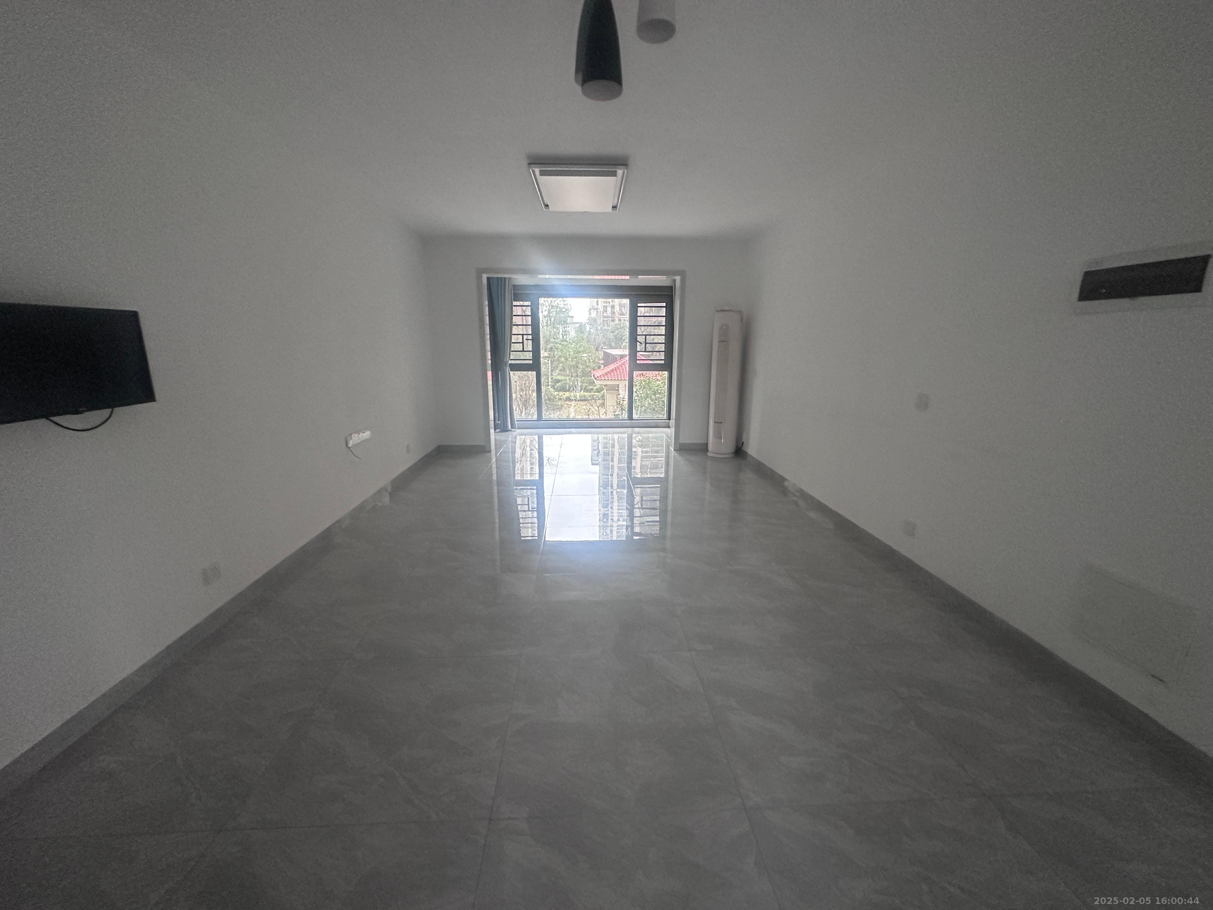 惟泽园 3室2厅2卫 3200.0元/月 惟泽园 3室2厅2卫 3200.0元/月室内图