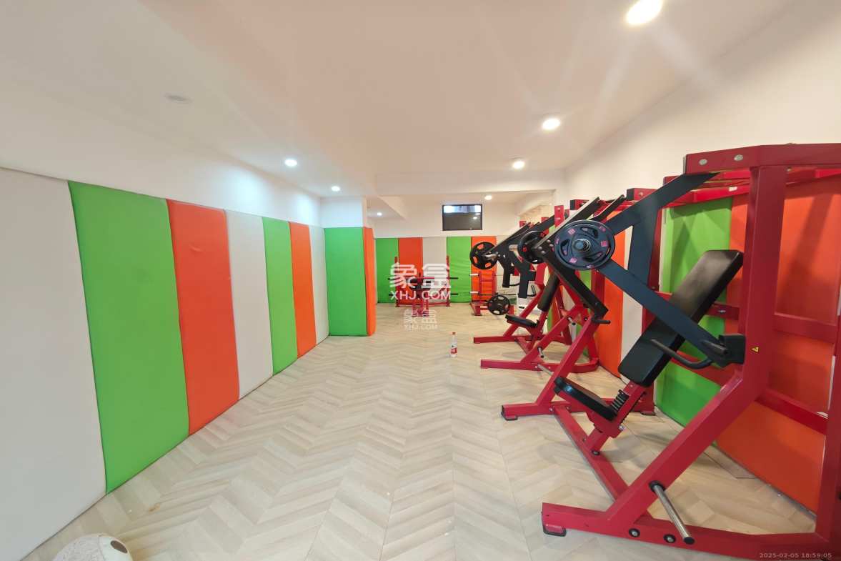 珠江郦城璞墅  6室2厅2卫    7500.0元/月 珠江郦城璞墅  6室2厅2卫    7500.0元/月室内图