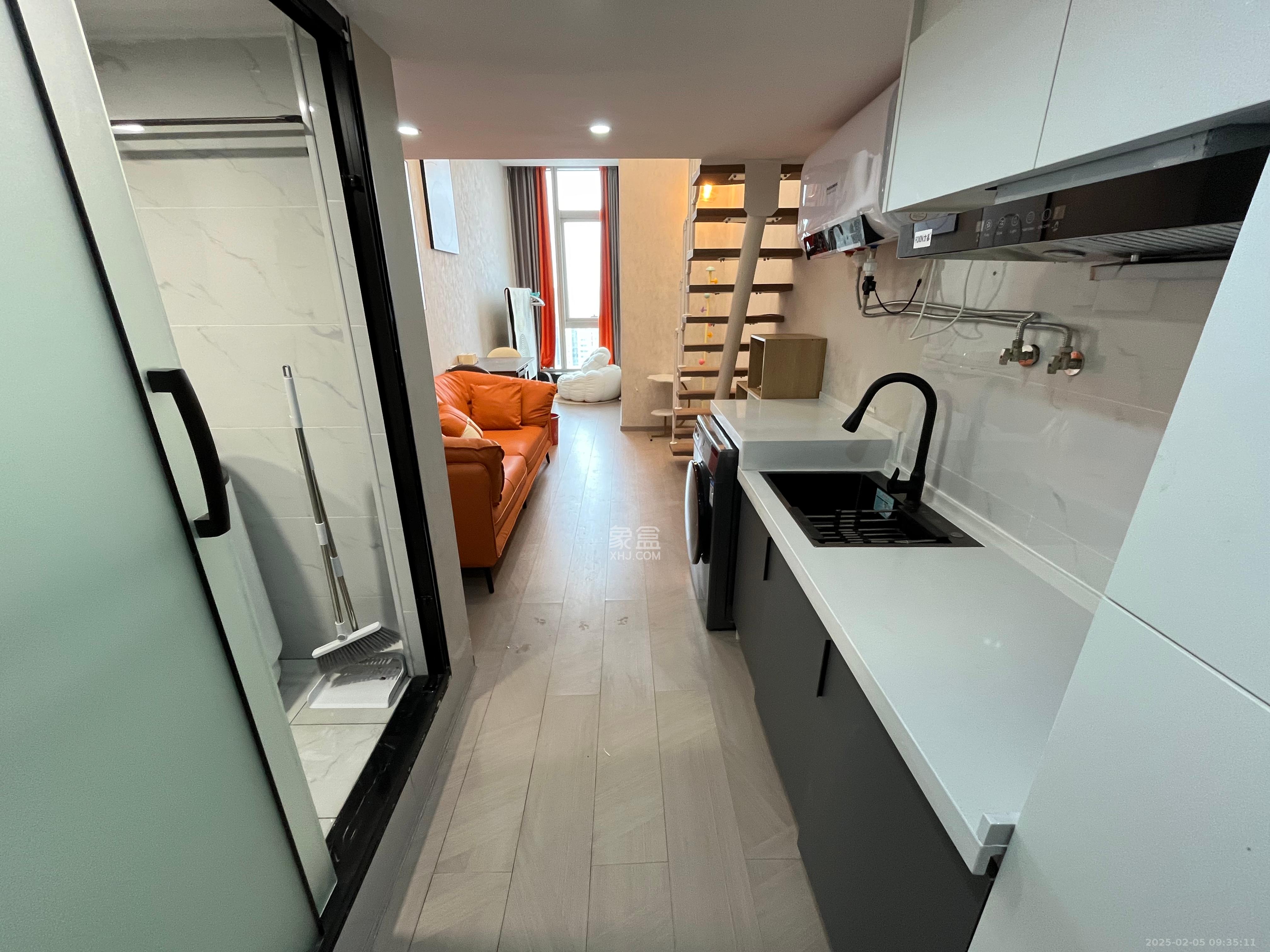 敬天广场 1室1厅1卫 2200.0元/月 敬天广场 1室1厅1卫 2200.0元/月室内图