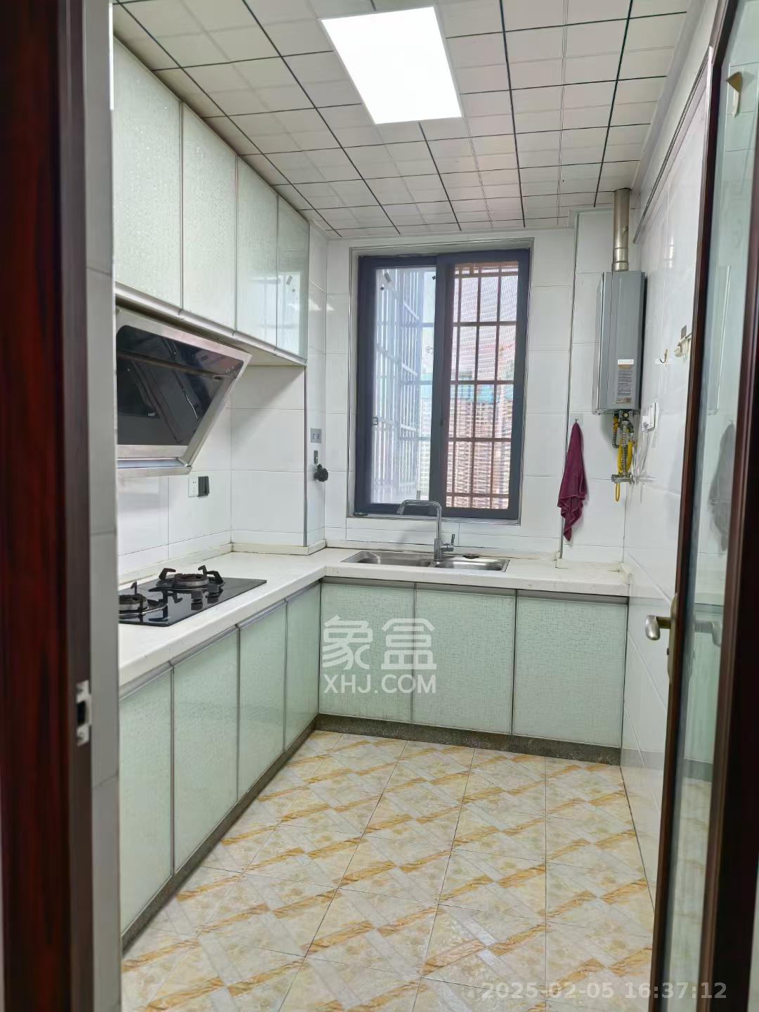 观沙嘉园 3室2厅1卫 2500.0元/月 观沙嘉园 3室2厅1卫 2500.0元/月室内图