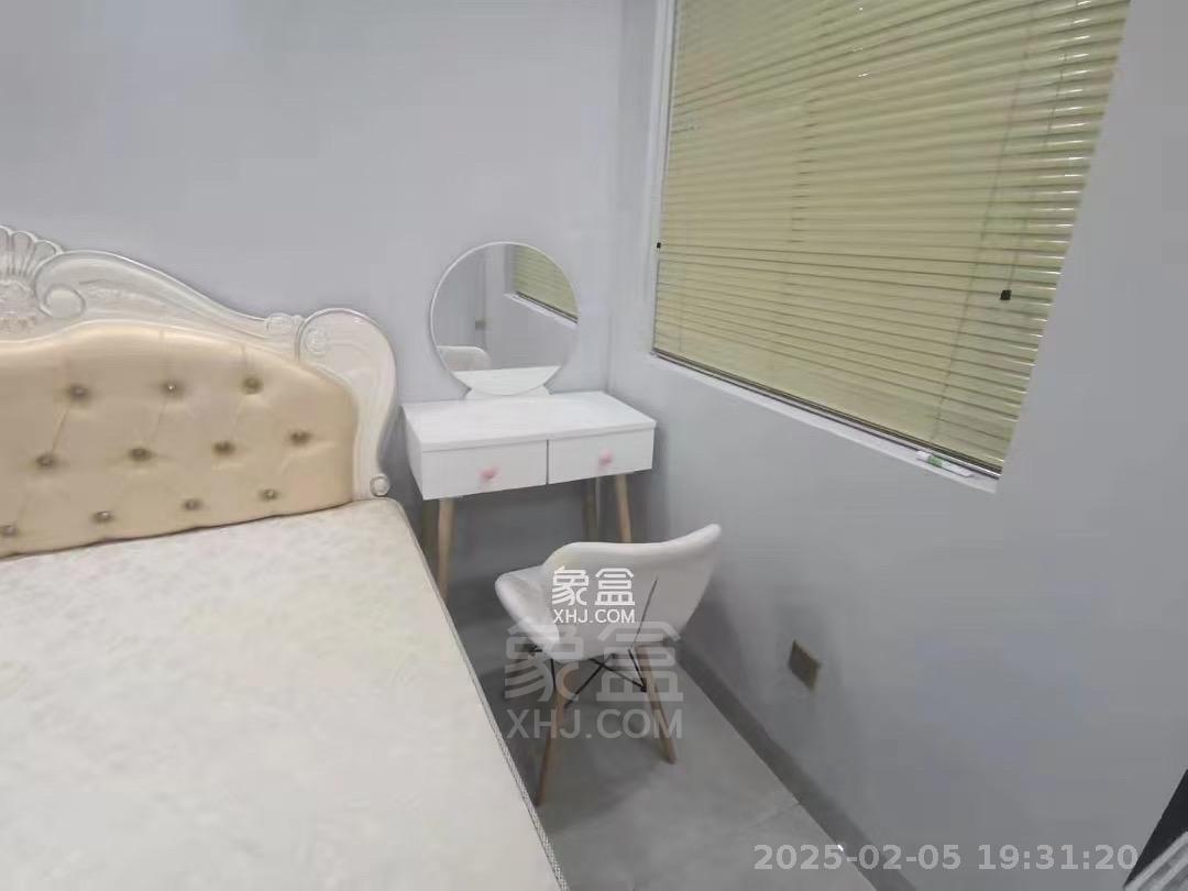 白金汉宫 1室1厅1卫 1300.0元/月 白金汉宫 1室1厅1卫 1300.0元/月室内图