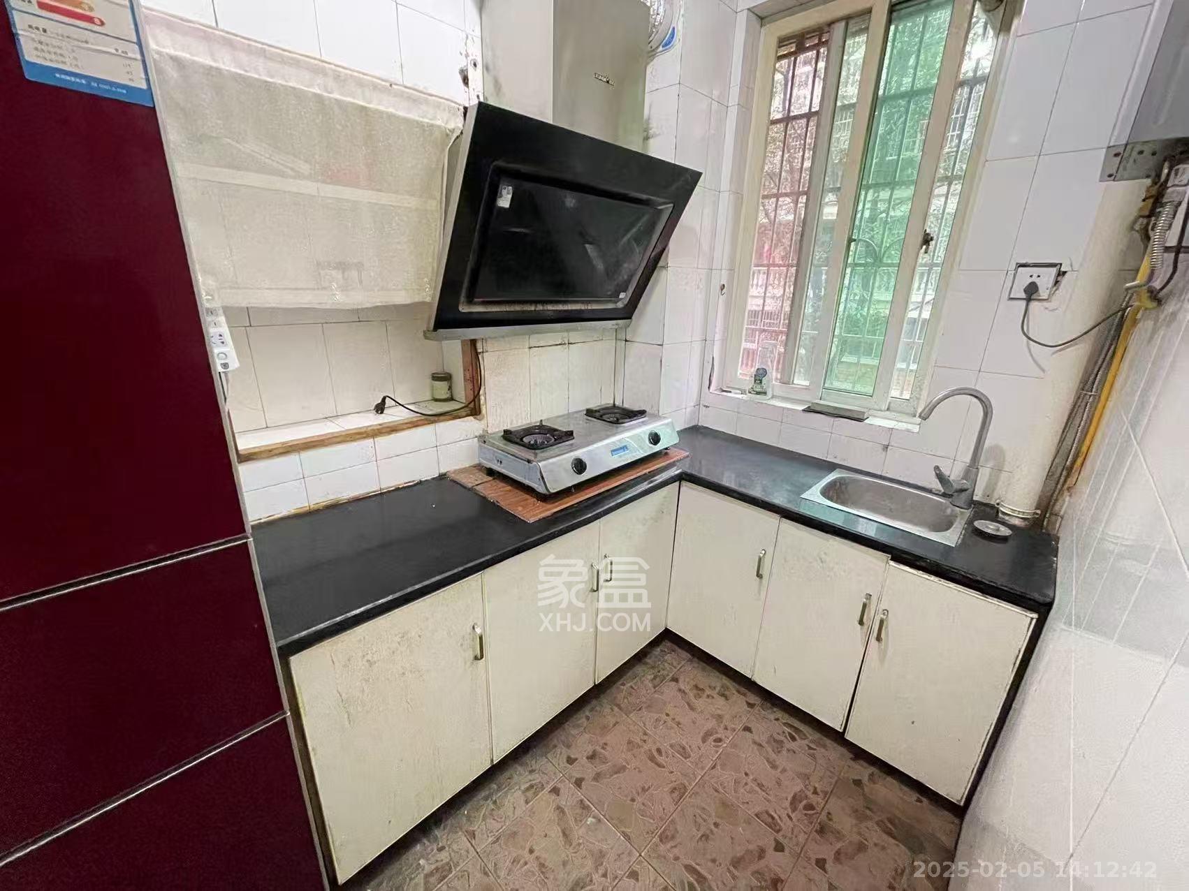 江南公寓  2室1厅1卫    1700.0元/月 江南公寓  2室1厅1卫    1700.0元/月室内图