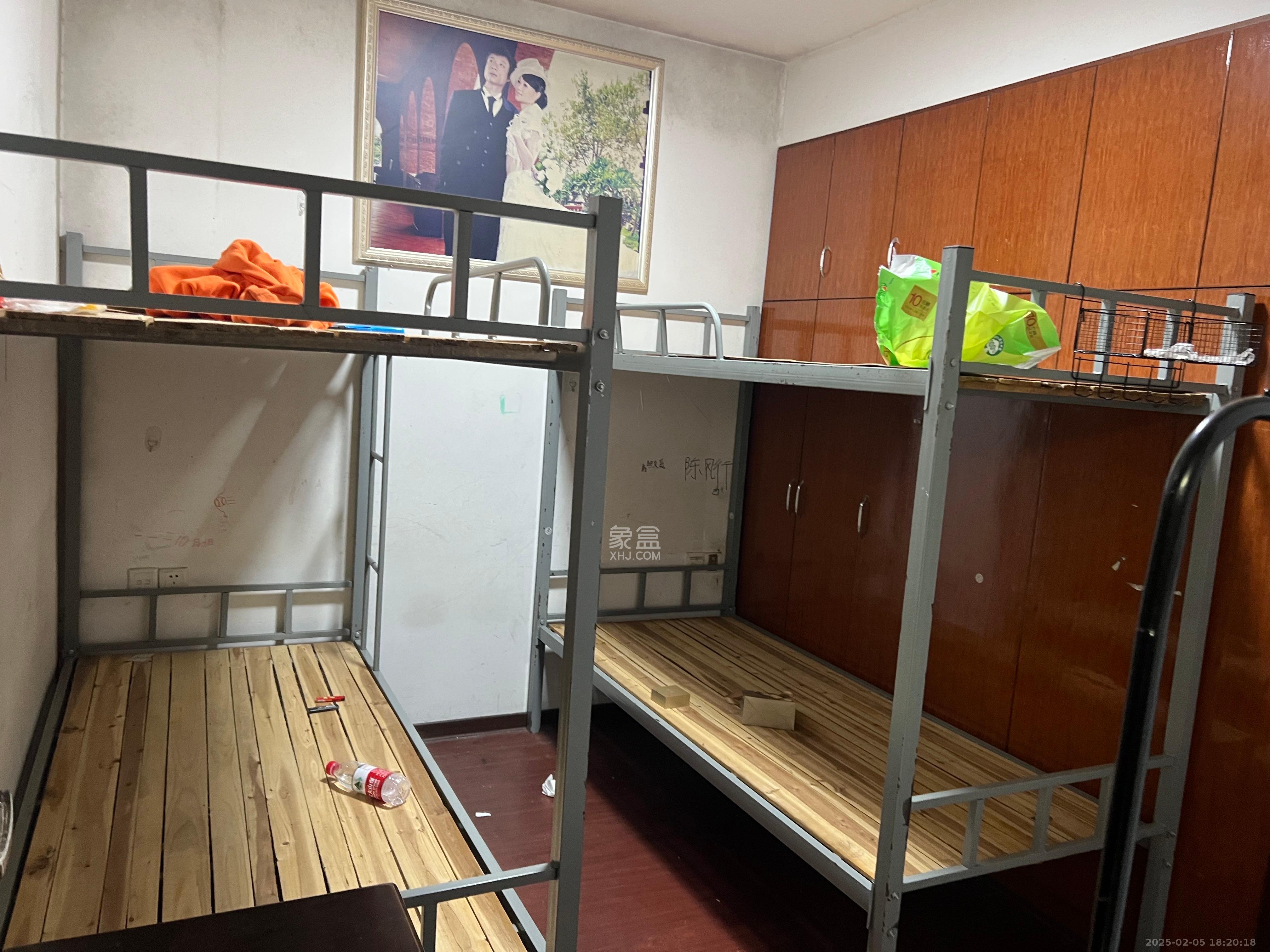 新世界商贸城 2室1厅1卫 3600.0元/月 新世界商贸城 2室1厅1卫 3600.0元/月室内图