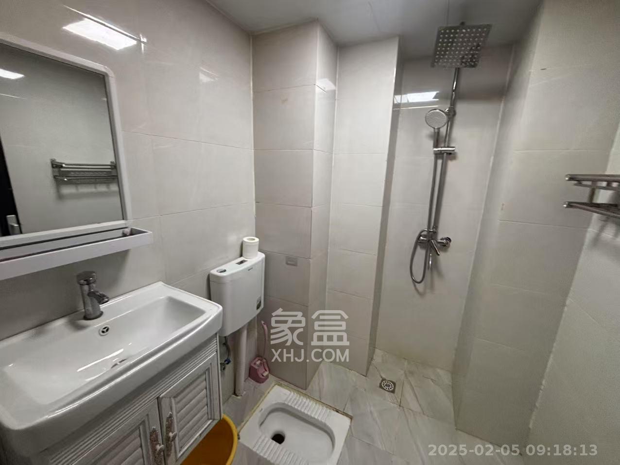 国泰九龙湾 1室0厅0卫 1300.0元/月 国泰九龙湾 1室0厅0卫 1300.0元/月室内图