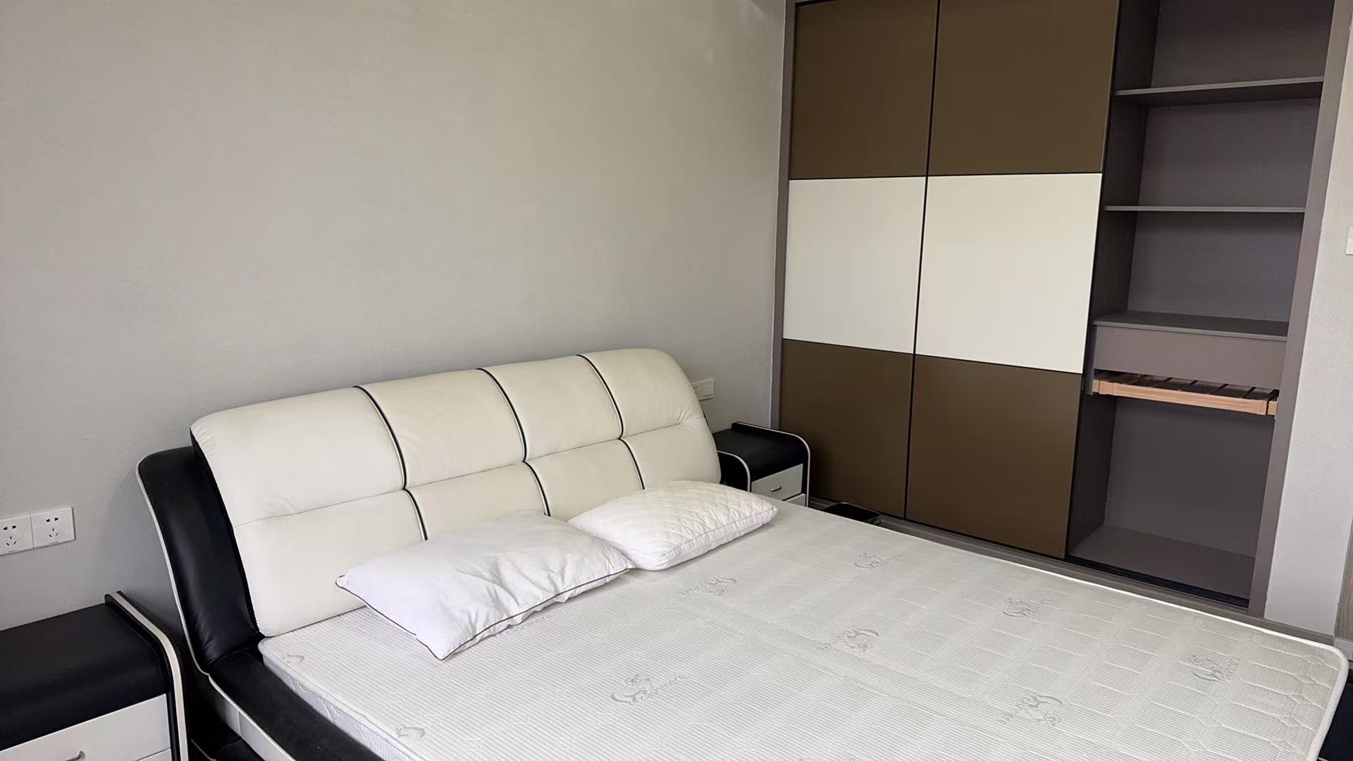 百弘学府城 1室0厅0卫 1980.0元/月 百弘学府城 1室0厅0卫 1980.0元/月室内图