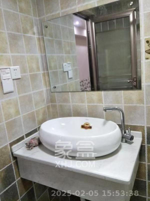 天元美居乐 1室1厅1卫 24.8万 天元美居乐 1室1厅1卫 24.8万客厅