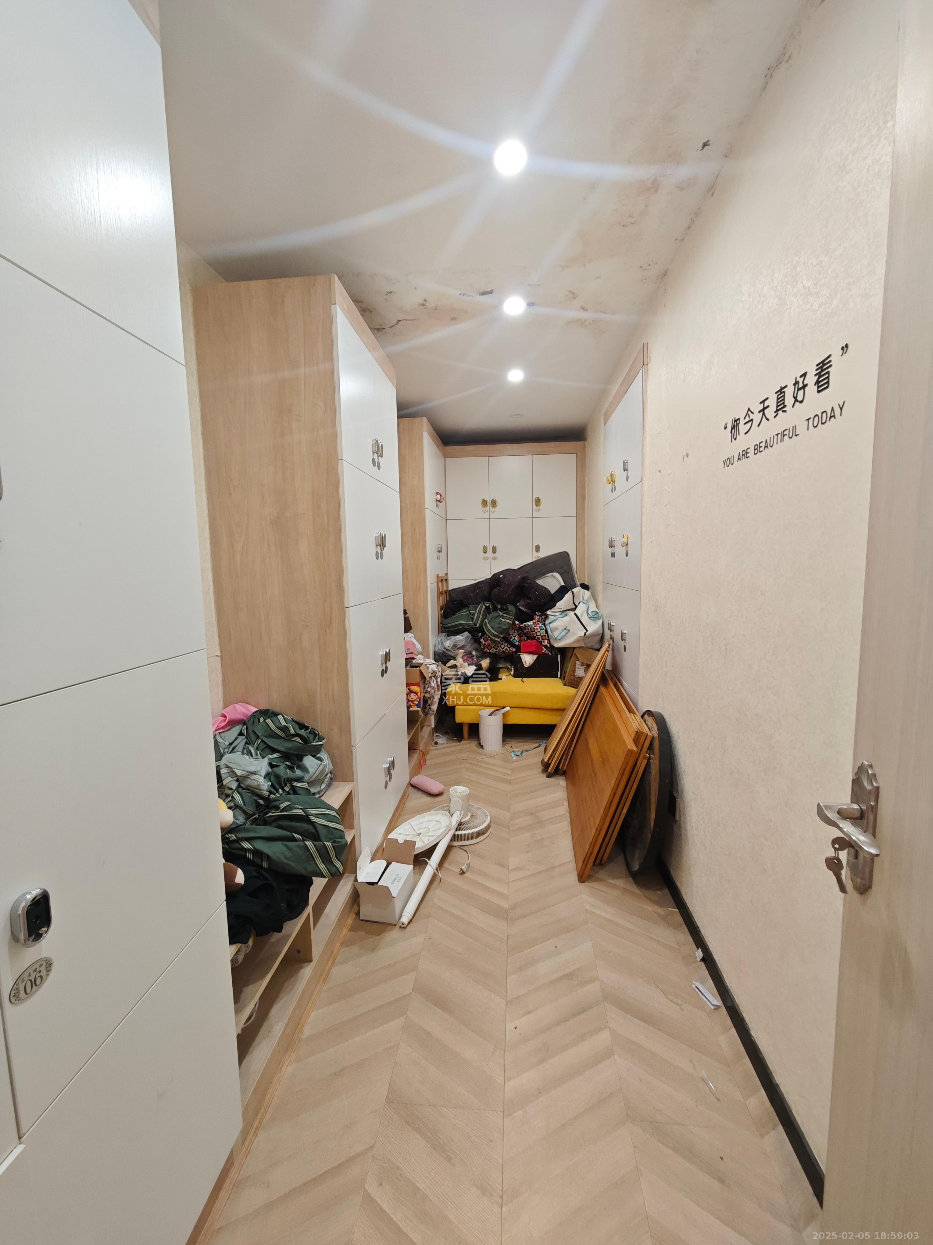 珠江郦城璞墅  6室2厅2卫   9500.00元/月室内图