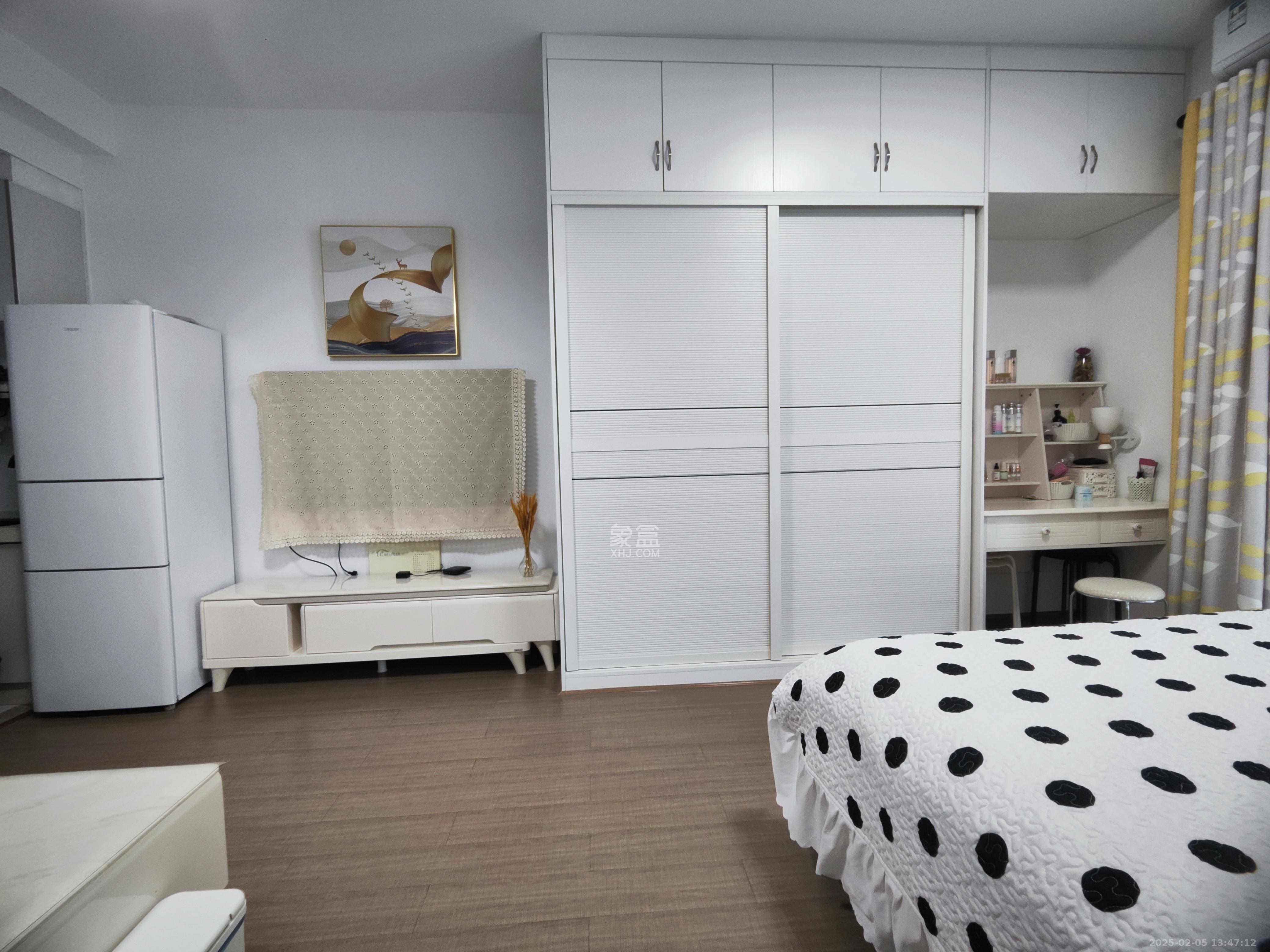 复地星光天地 1室0厅0卫 1900.0元/月 复地星光天地 1室0厅0卫 1900.0元/月室内图