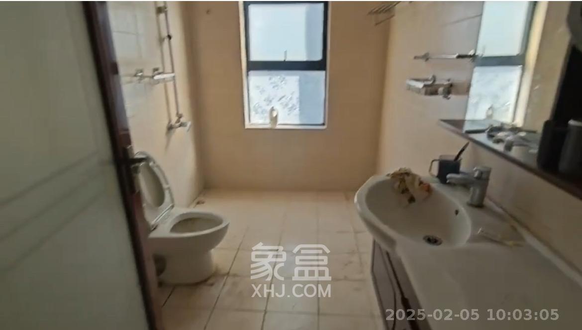 湘江世纪城临江苑 4室2厅2卫 3800.0元/月 湘江世纪城临江苑 4室2厅2卫 3800.0元/月室内图