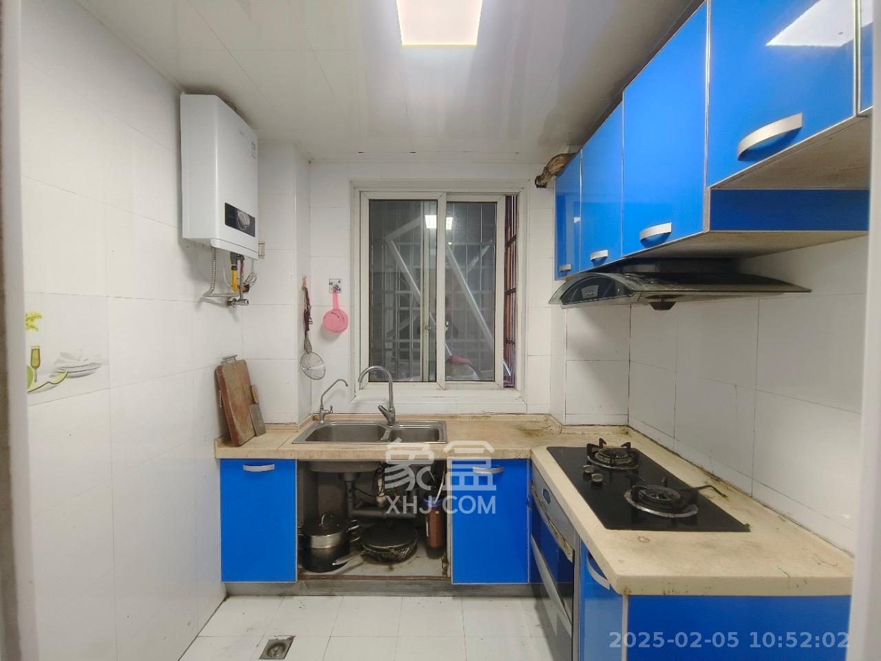 东南雅苑 3室2厅1卫 2600.0元/月 东南雅苑 3室2厅1卫 2600.0元/月室内图