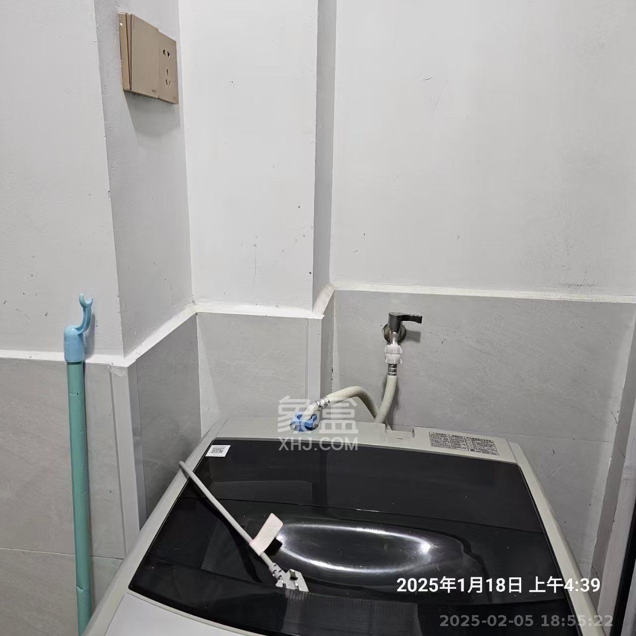 海伦春天  1室1厅1卫   1300.00元/月室内图