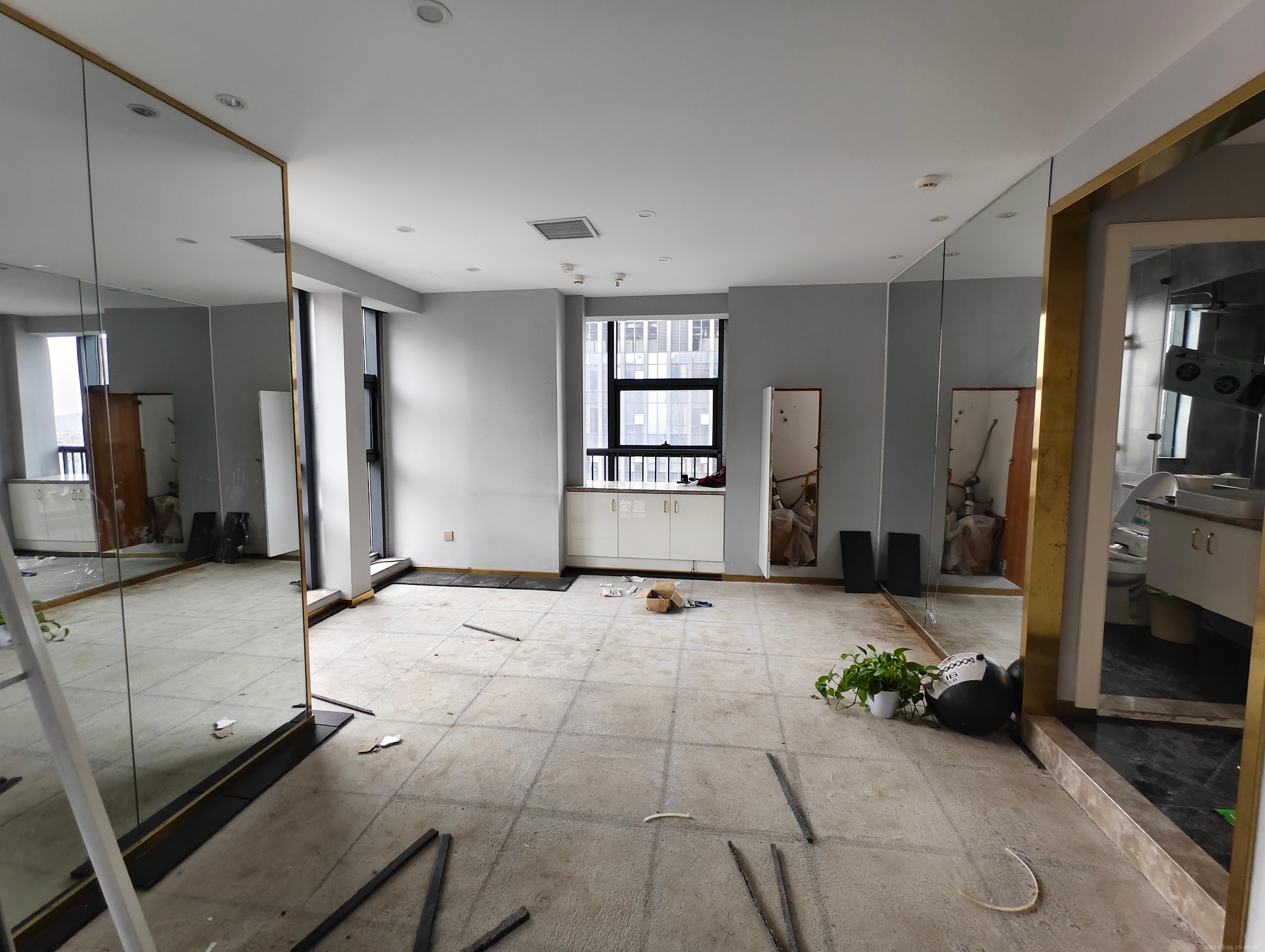 第六都(陆都小区) 4室1厅2卫 6000.0元/月 第六都(陆都小区) 4室1厅2卫 6000.0元/月室内图