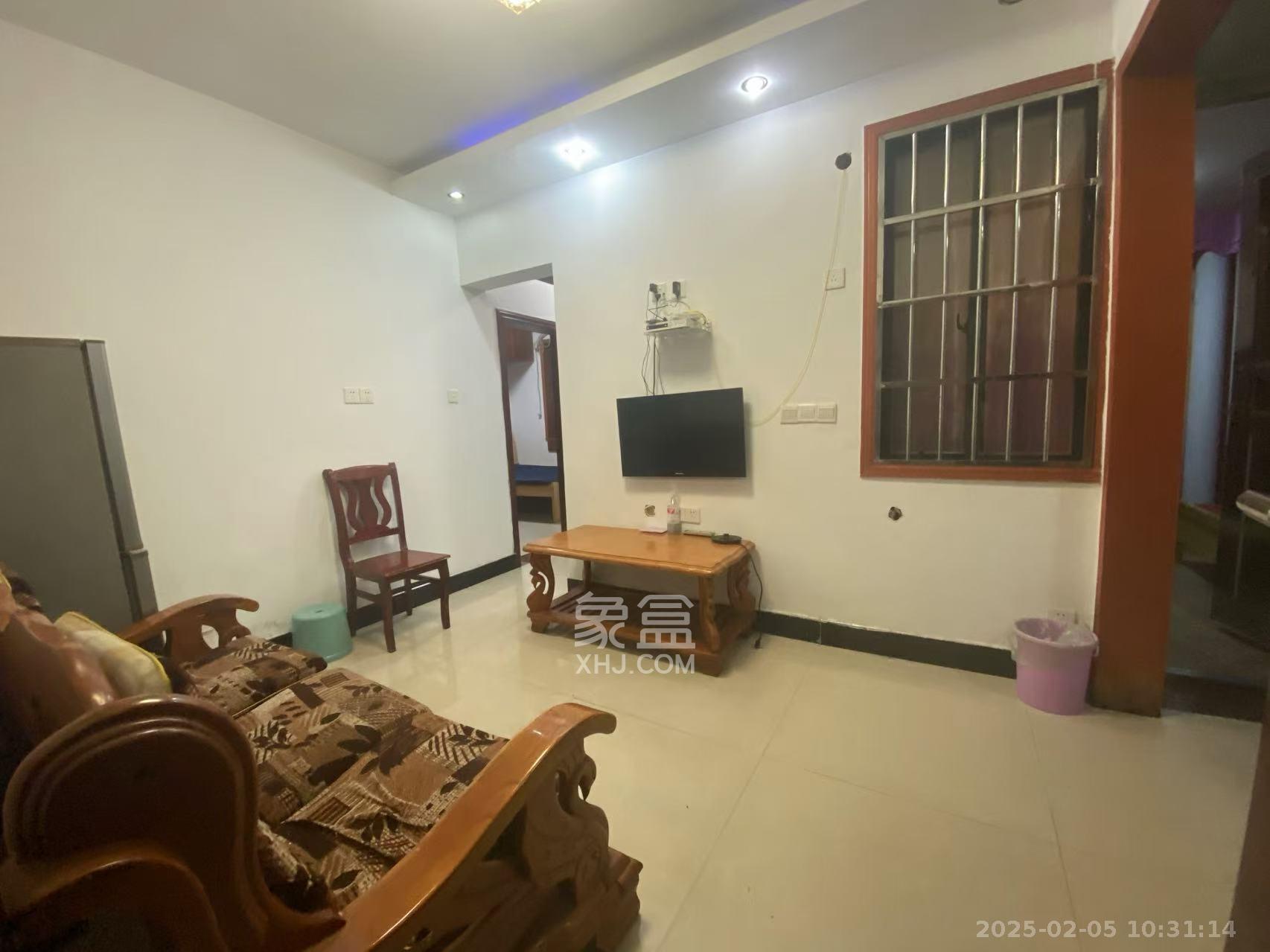 锦湘国际星城三期(锦绣苑) 1室1厅1卫 1700.0元/月 锦湘国际星城三期(锦绣苑) 1室1厅1卫 1700.0元/月室内图