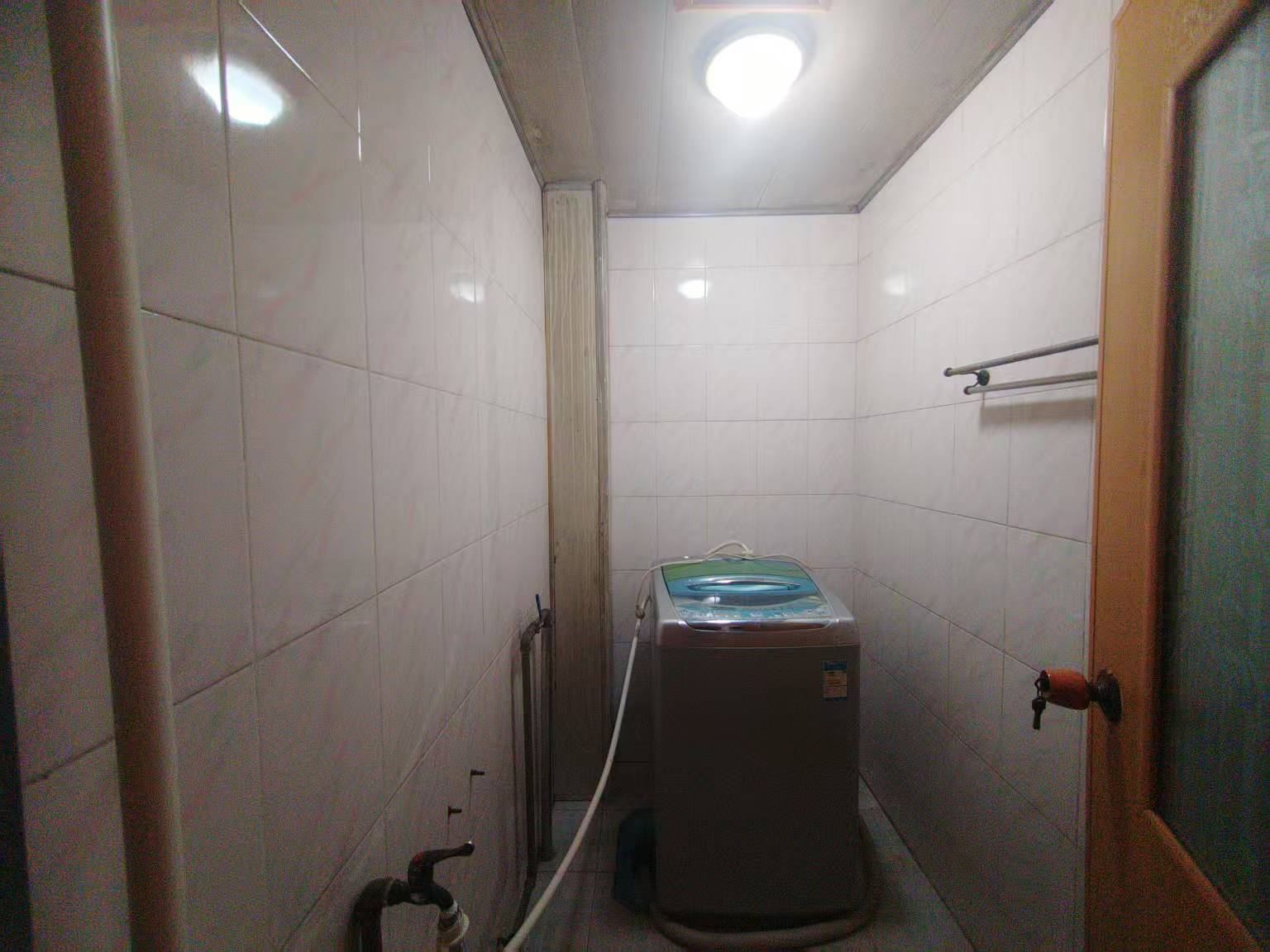 桃花仑办事处铁铺岭居委会 2室2厅2卫 1200.0元/月 桃花仑办事处铁铺岭居委会 2室2厅2卫 1200.0元/月室内图