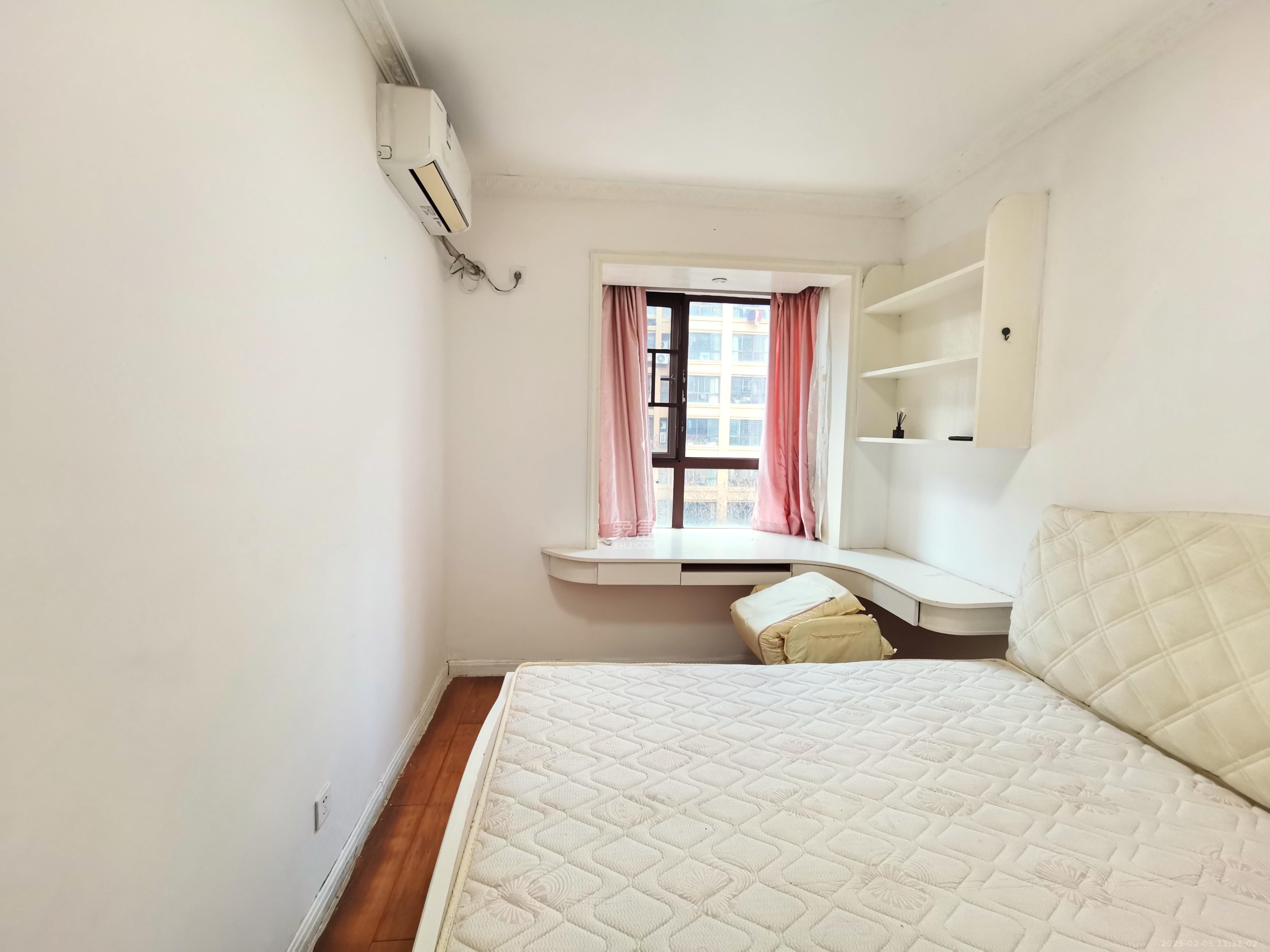 山语城二期 2室2厅1卫 2000.0元/月 山语城二期 2室2厅1卫 2000.0元/月室内图