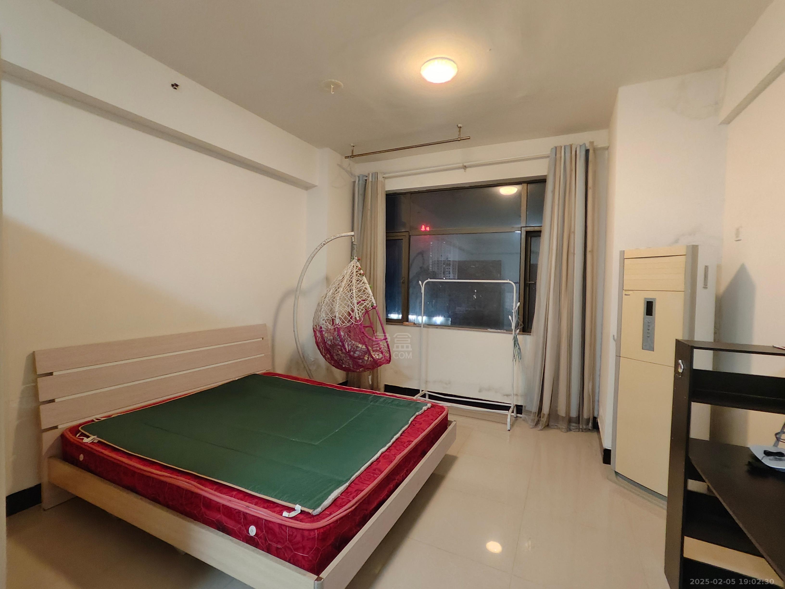 时尚新天地(平和堂) 1室0厅1卫 1300.0元/月 时尚新天地(平和堂) 1室0厅1卫 1300.0元/月室内图