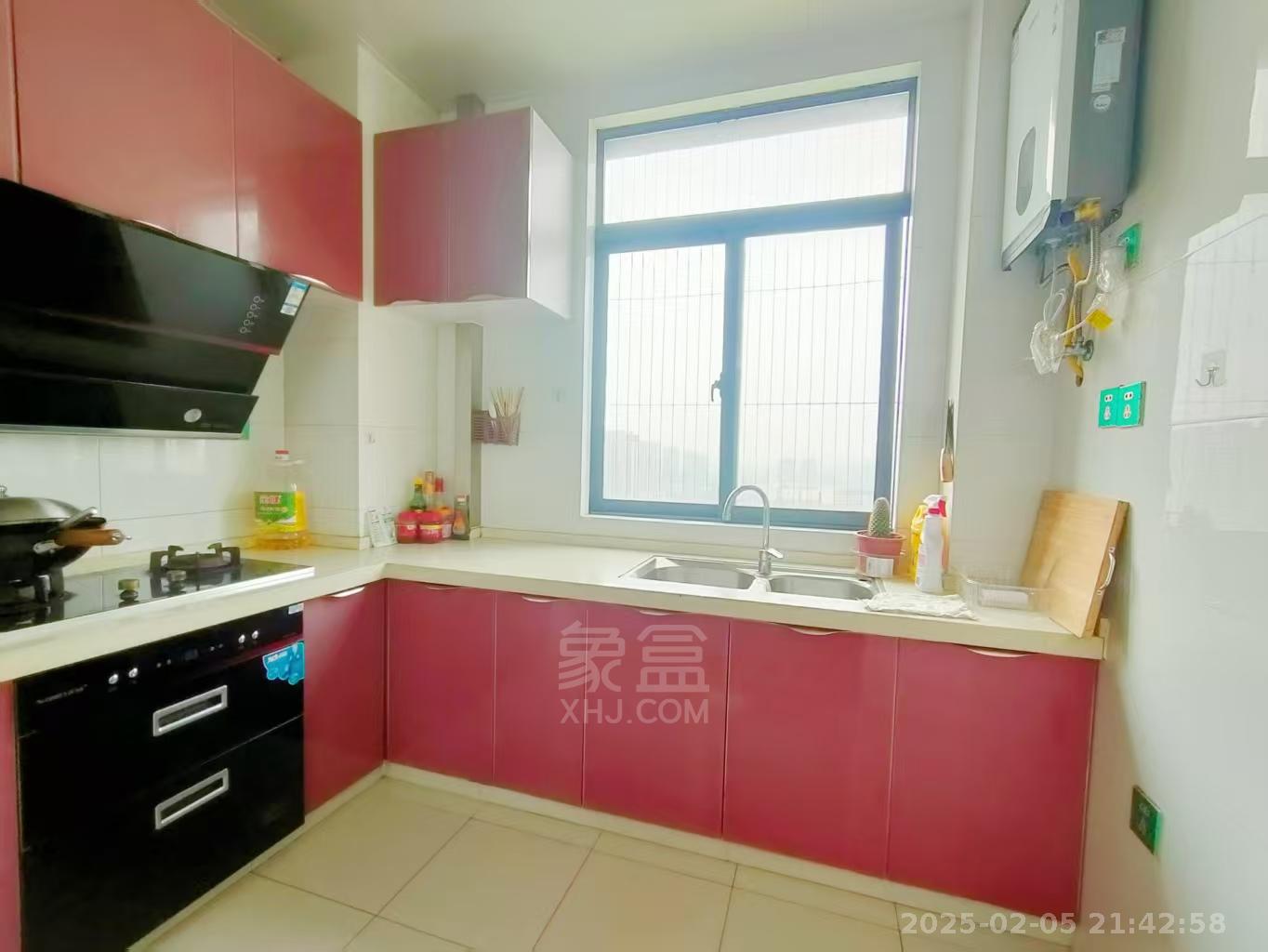 湘银星城 3室2厅2卫 2100.0元/月 湘银星城 3室2厅2卫 2100.0元/月室内图