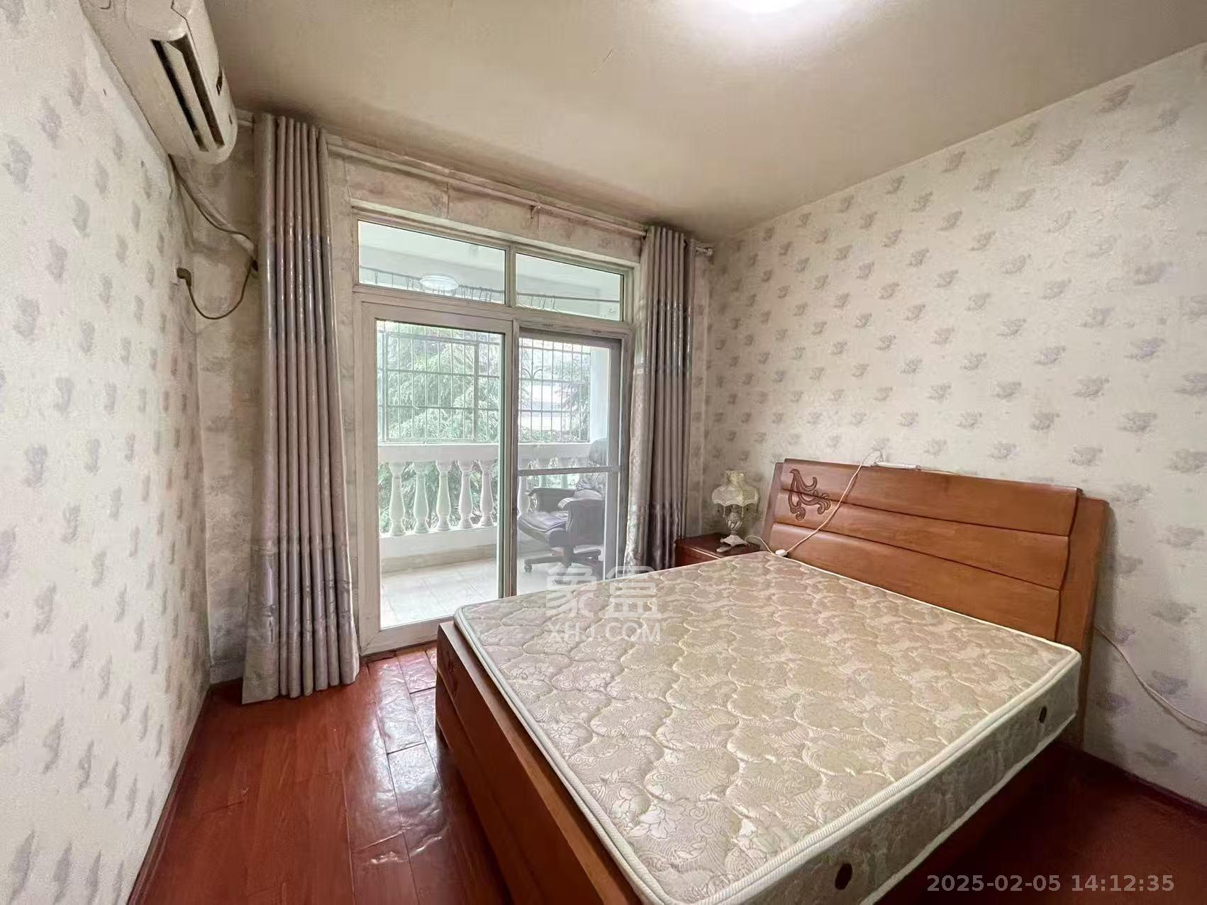 江南公寓  2室1厅1卫    1700.0元/月 江南公寓  2室1厅1卫    1700.0元/月室内图