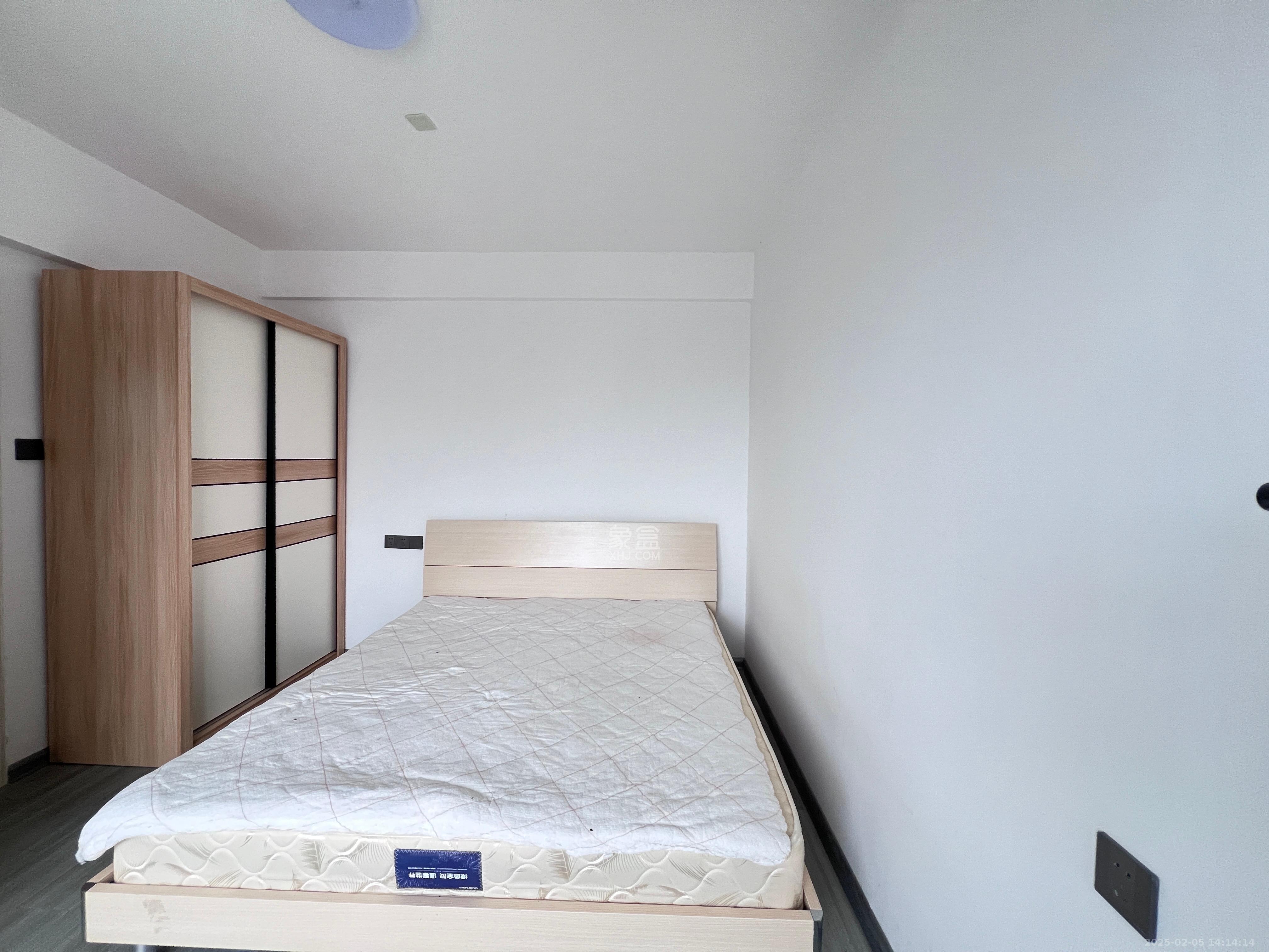 香颂国际  2室2厅1卫    2300.0元/月 香颂国际  2室2厅1卫    2300.0元/月室内图