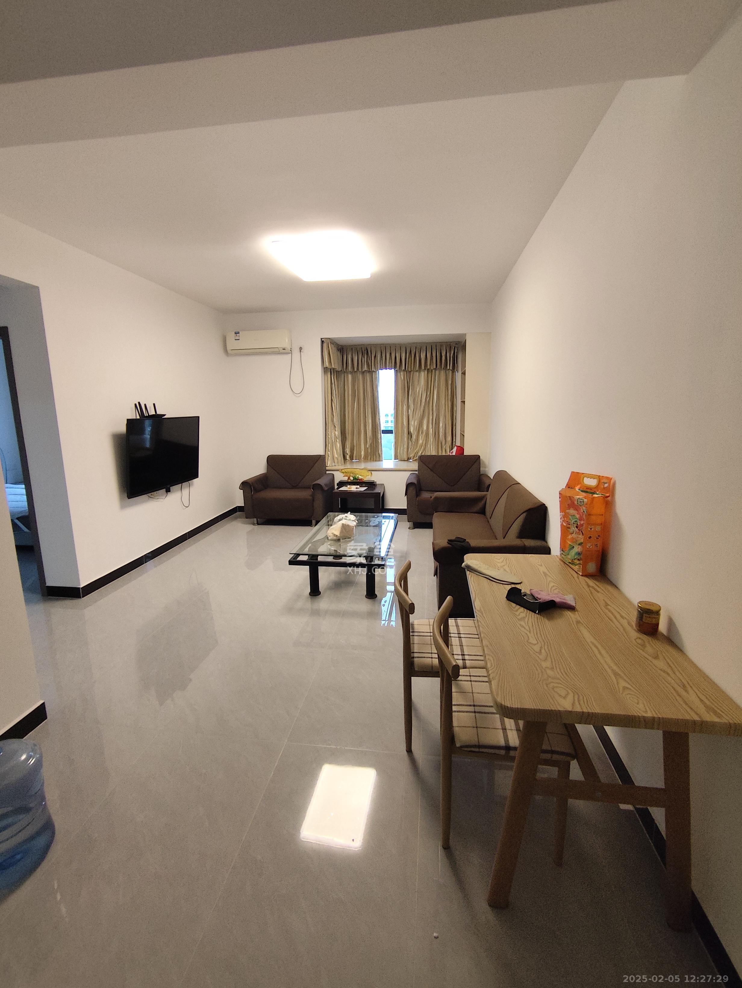 百纳广场(百纳公寓) 2室1厅1卫 2600.0元/月 百纳广场(百纳公寓) 2室1厅1卫 2600.0元/月室内图