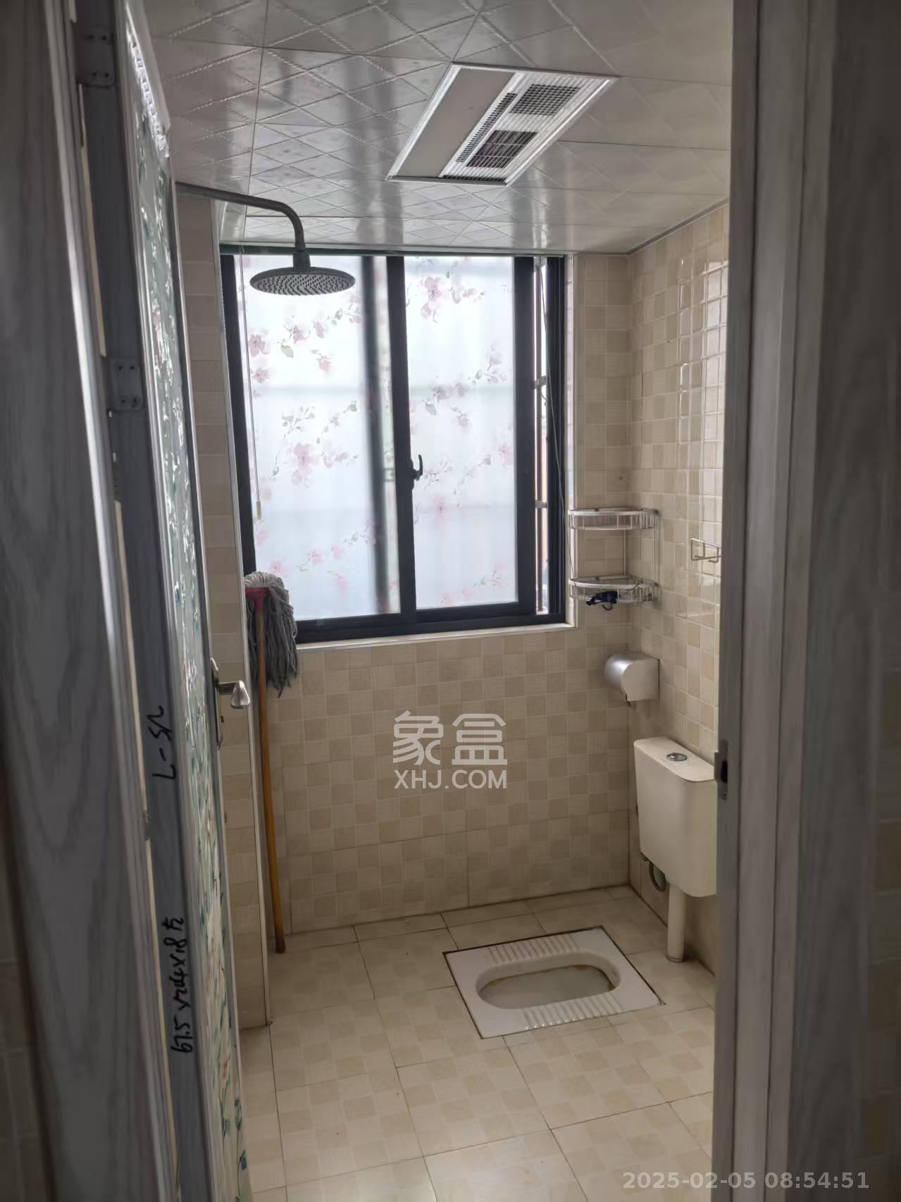 钰龙天下二期(钰龙佳园) 1室2厅1卫 2200.0元/月 钰龙天下二期(钰龙佳园) 1室2厅1卫 2200.0元/月室内图