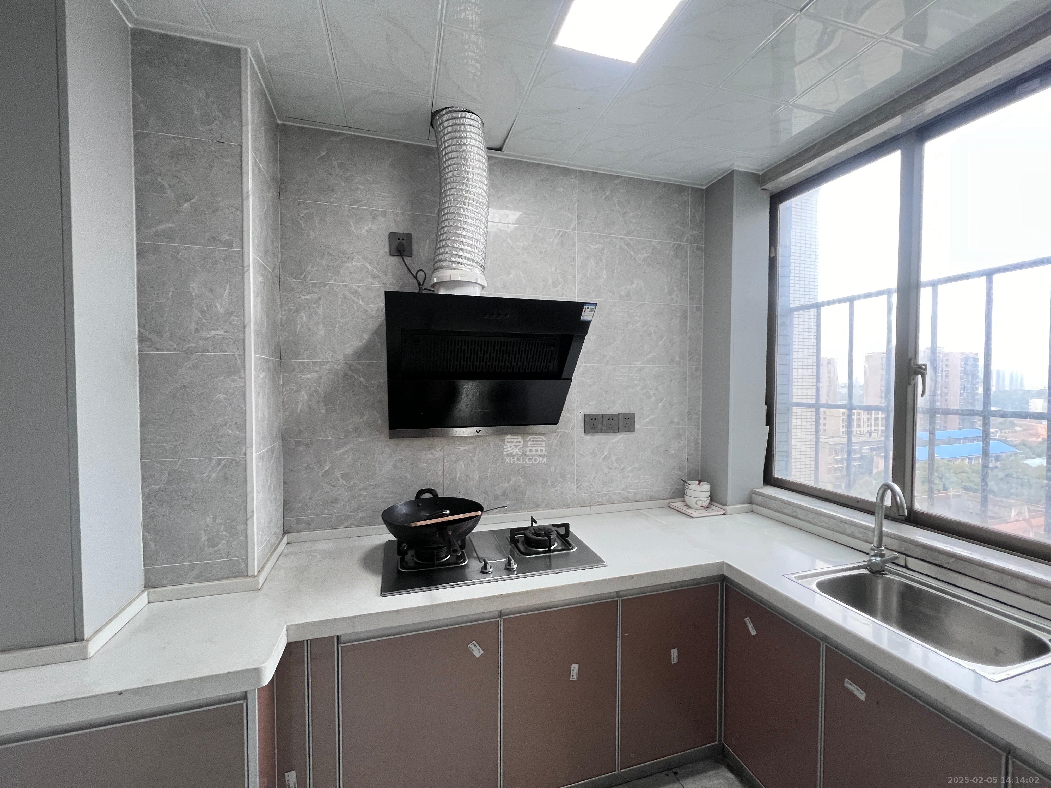 香颂国际  2室2厅1卫    2300.0元/月 香颂国际  2室2厅1卫    2300.0元/月室内图