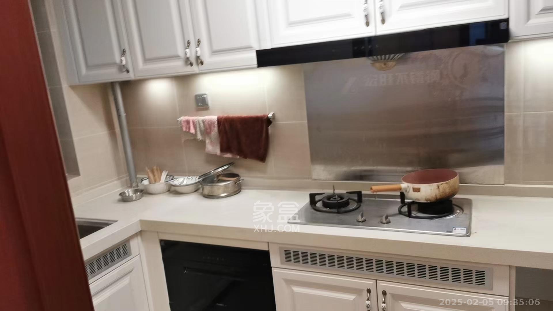 恒大文化旅游城A区  3室1厅2卫    1800.0元/月 恒大文化旅游城A区  3室1厅2卫    1800.0元/月室内图