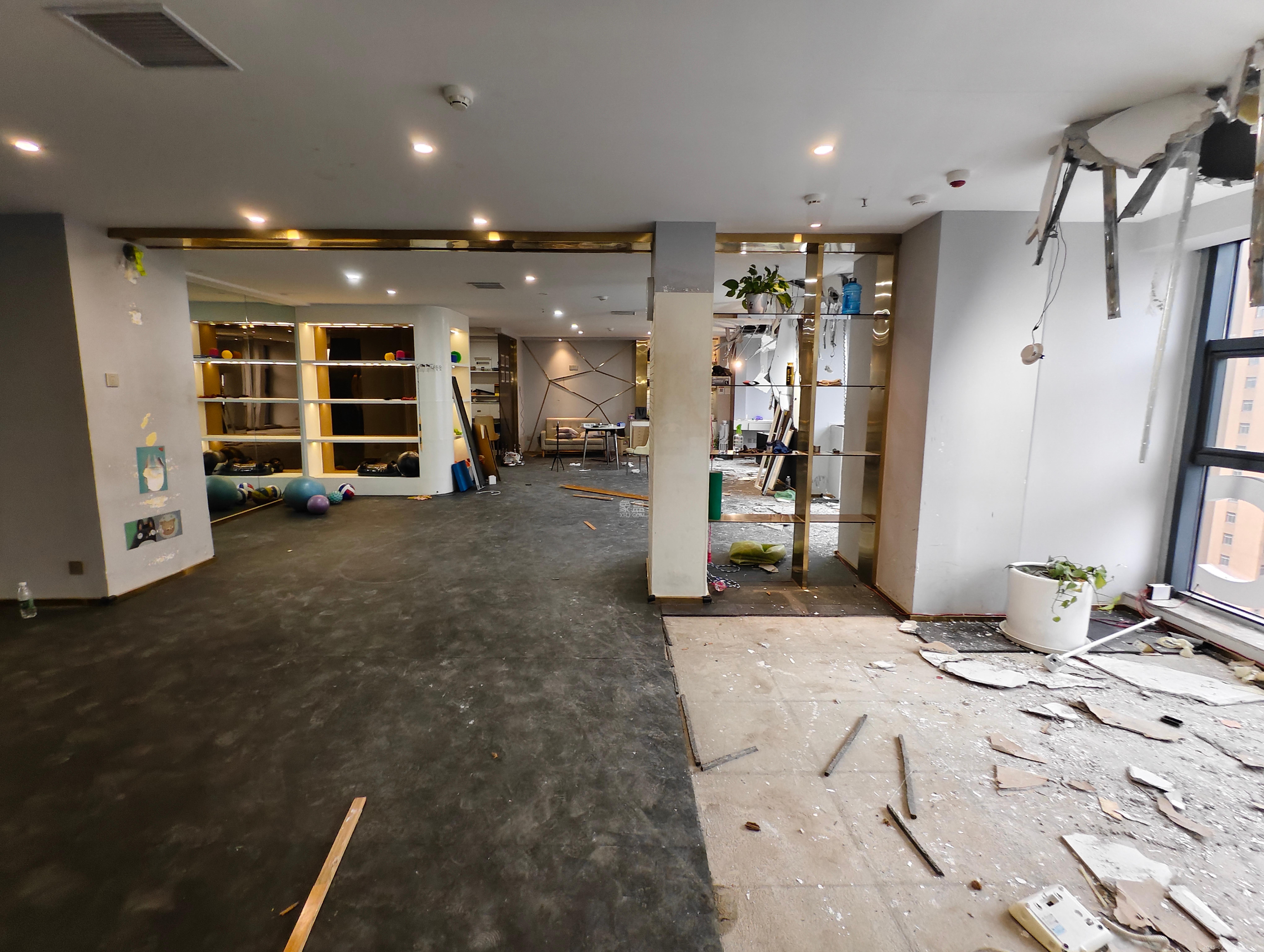 第六都(陆都小区) 4室1厅2卫 6000.0元/月 第六都(陆都小区) 4室1厅2卫 6000.0元/月室内图