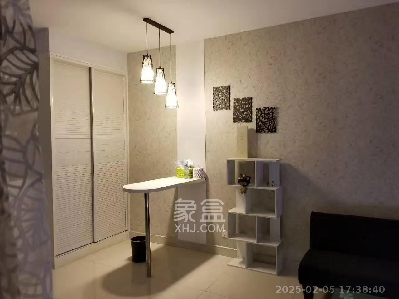 长盛岚庭  1室1厅1卫   1600.00元/月室内图