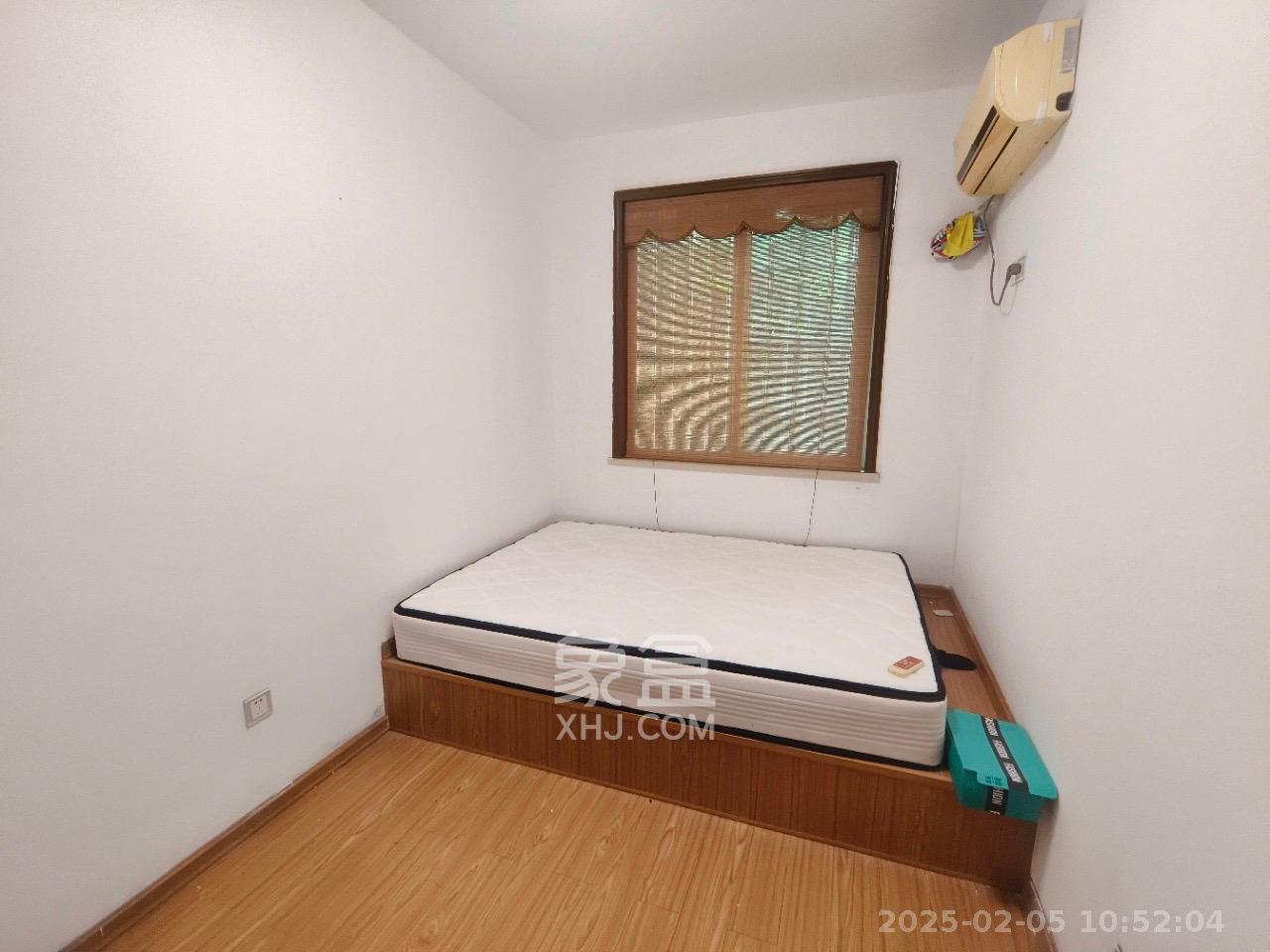 东南雅苑 3室2厅1卫 2600.0元/月 东南雅苑 3室2厅1卫 2600.0元/月室内图