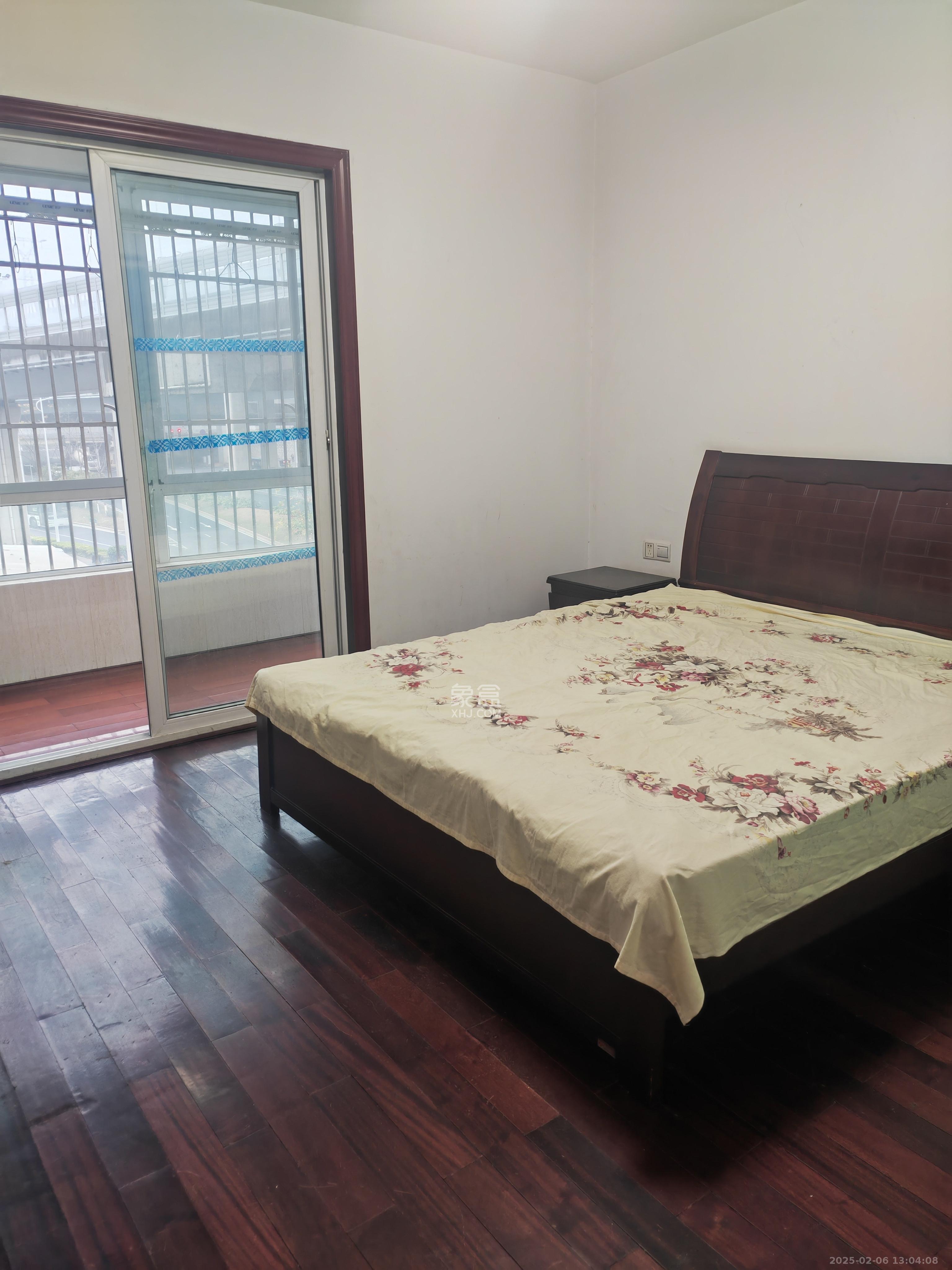 月湖兰庭 3室2厅2卫 3300.0元/月 月湖兰庭 3室2厅2卫 3300.0元/月室内图