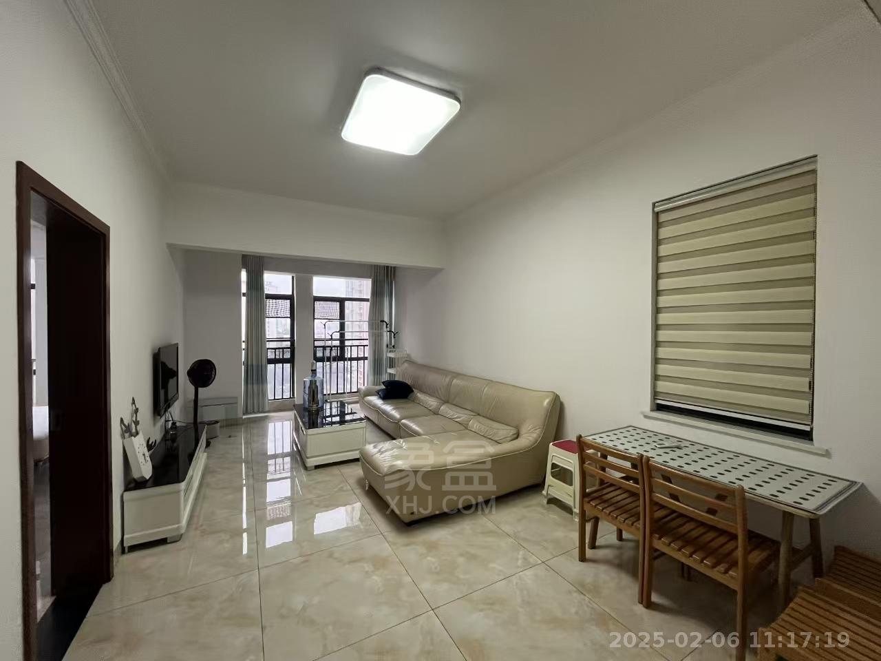 流金岁月-华晨国际 1室1厅1卫 1600.0元/月 流金岁月-华晨国际 1室1厅1卫 1600.0元/月室内图