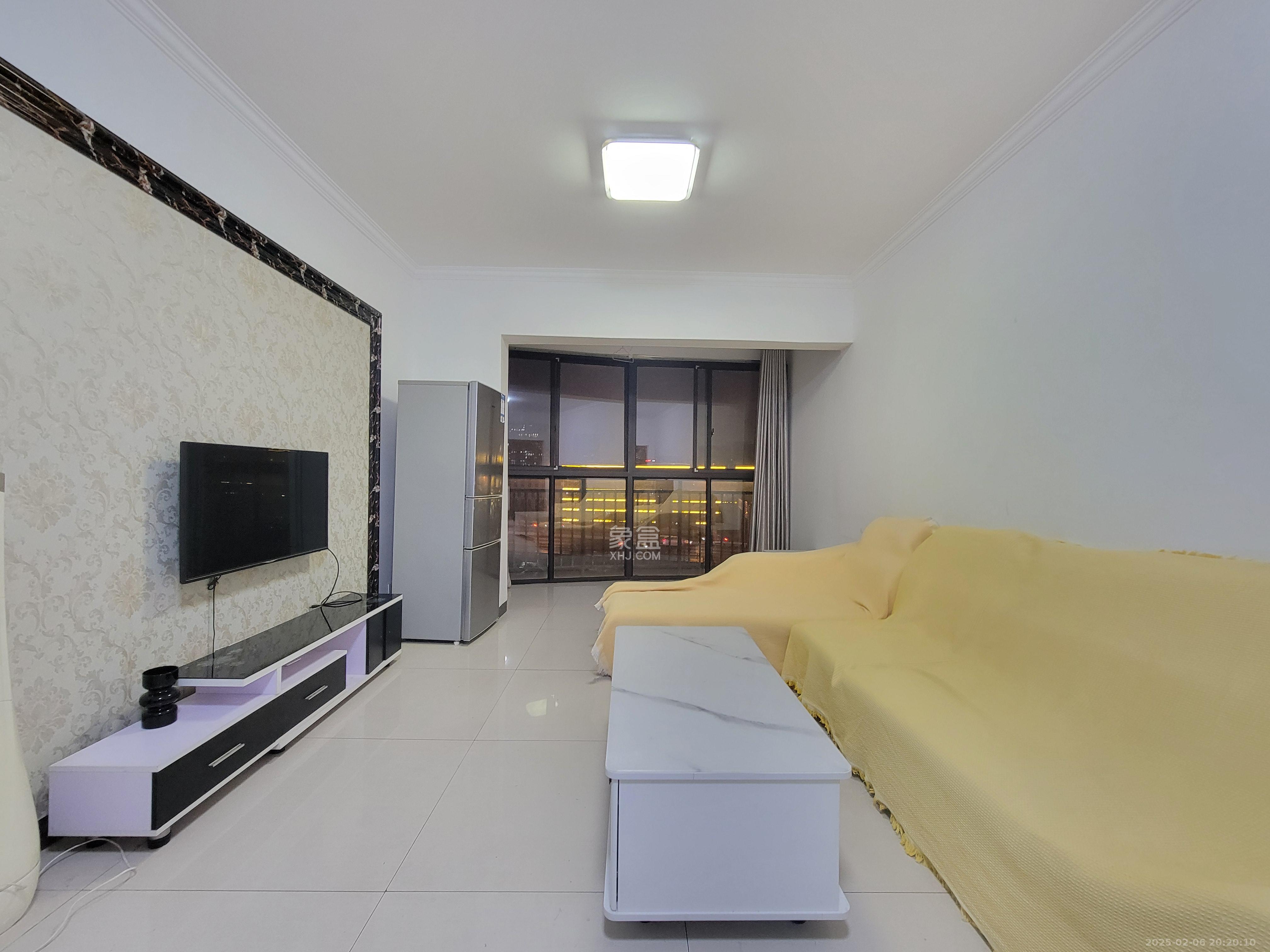 福嘉园 1室2厅1卫 2000.0元/月 福嘉园 1室2厅1卫 2000.0元/月室内图