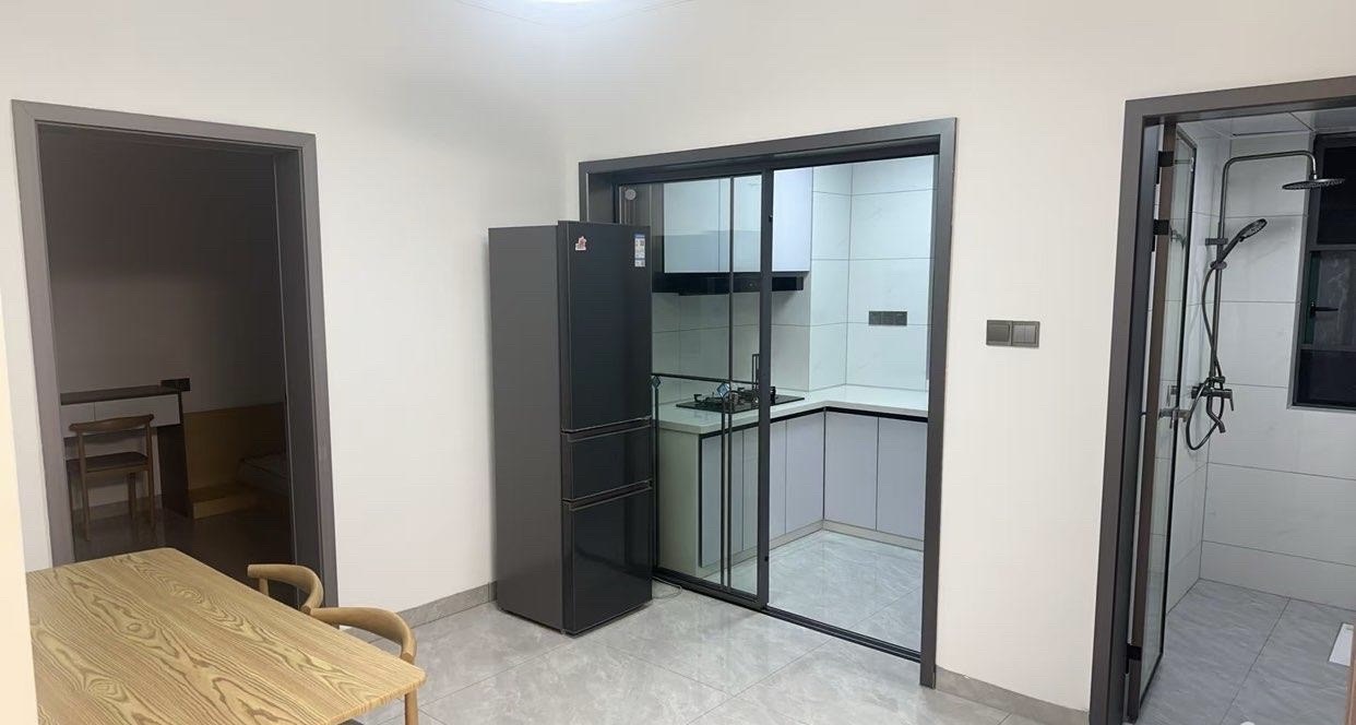 长河广场(待清理) 2室1厅0卫 1700.0元/月 长河广场(待清理) 2室1厅0卫 1700.0元/月室内图