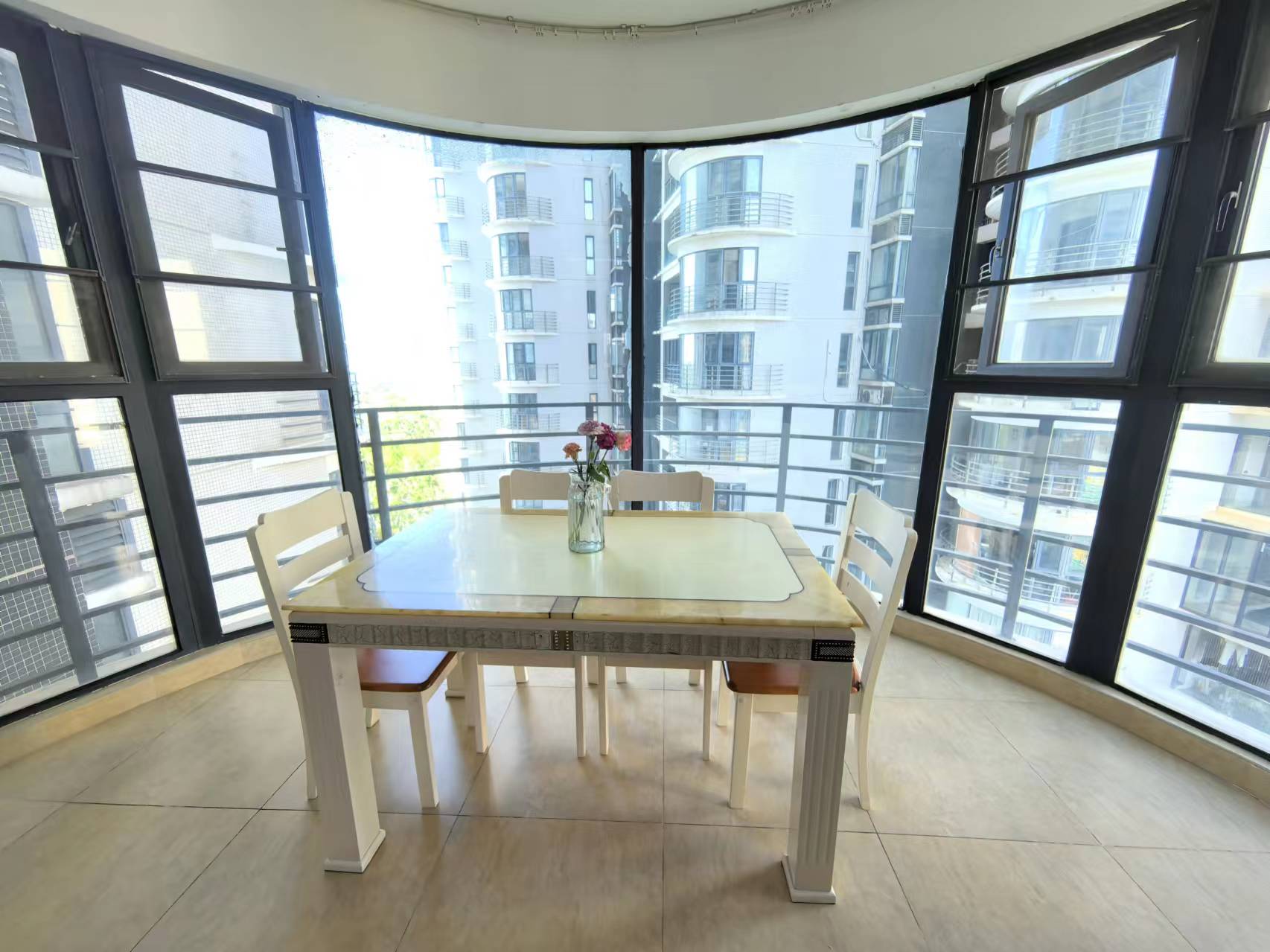 宝华海景 2室2厅1卫 159.0万 宝华海景 2室2厅1卫 159.0万室内图